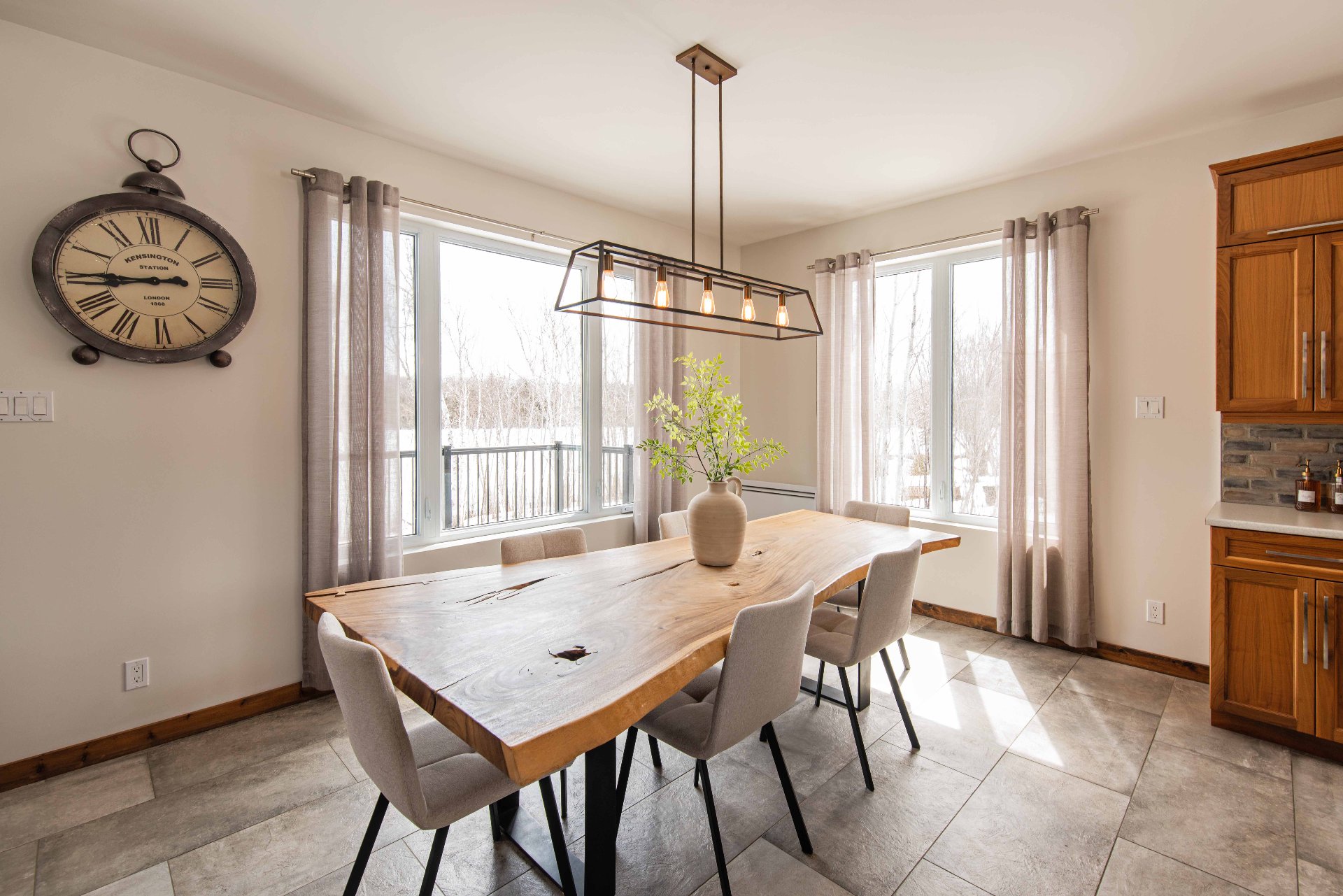 Dining room
