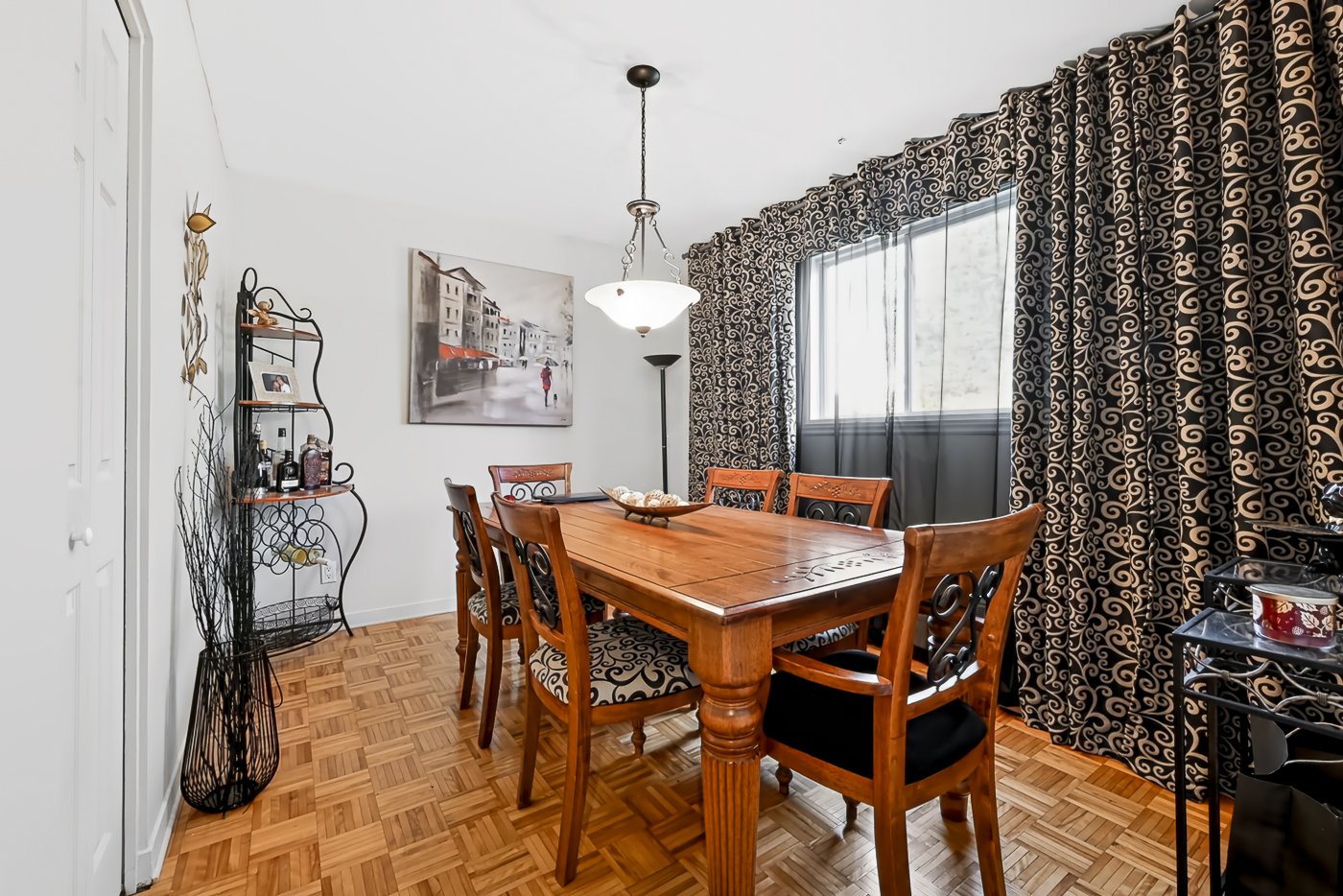 était une chambre