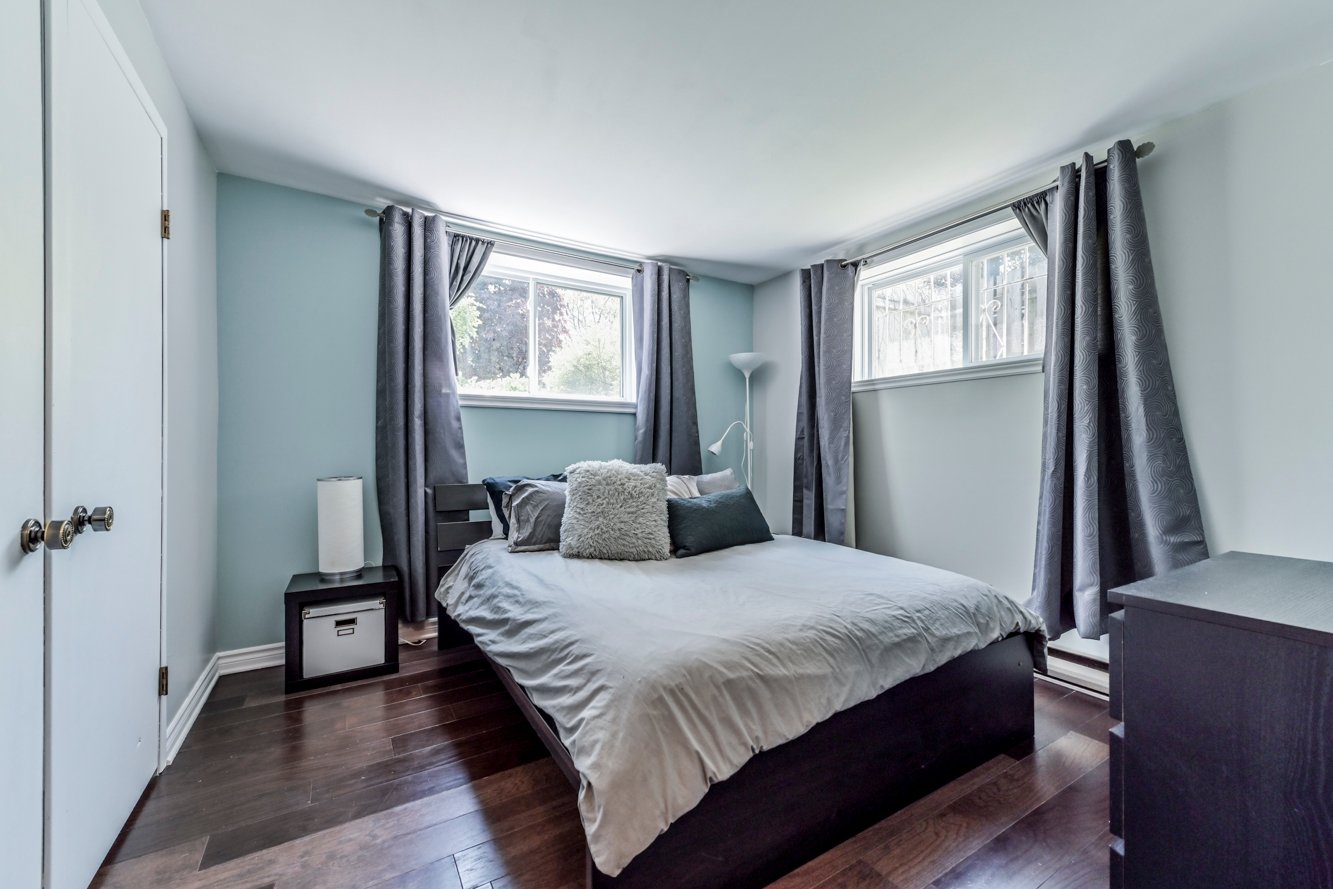 Quatrième chambre actuelle, avec garde-robe