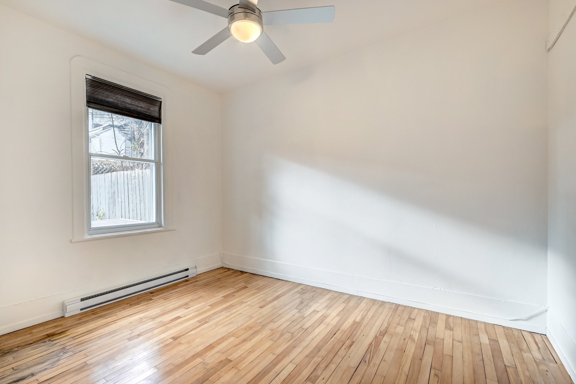 Chambre à coucher 1