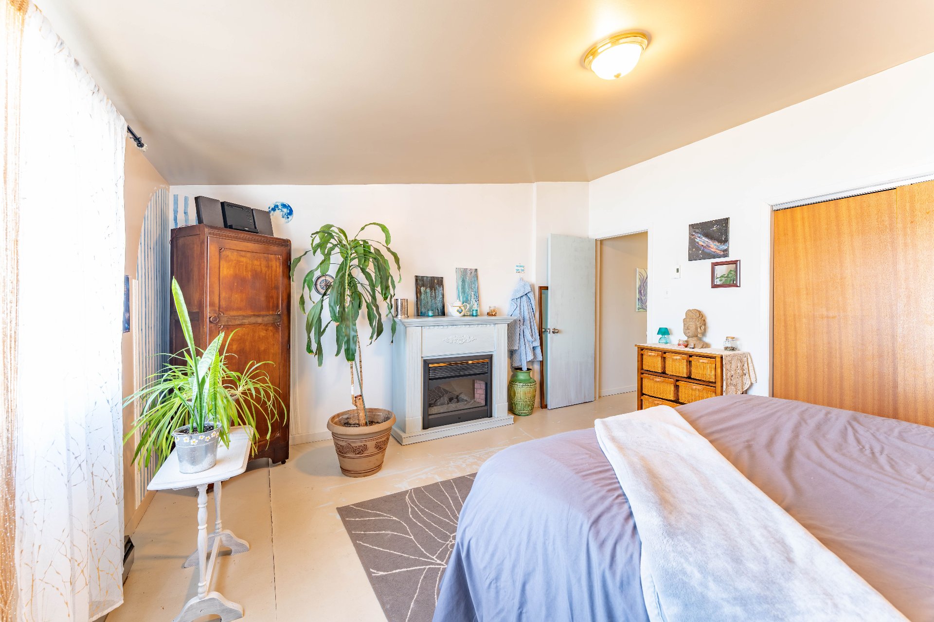 Primary bedroom
