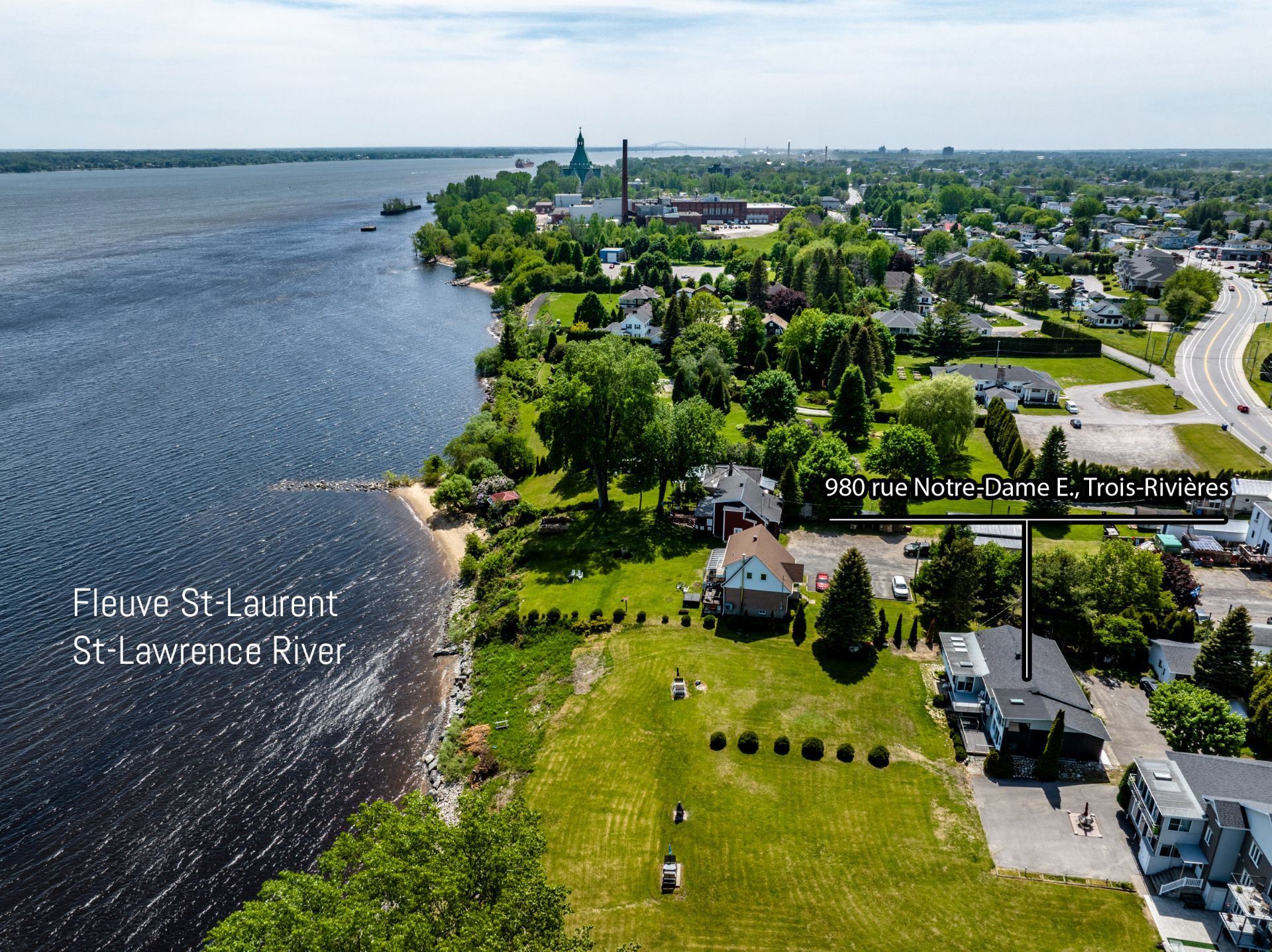 vue et accès au fleuve St-Laurent