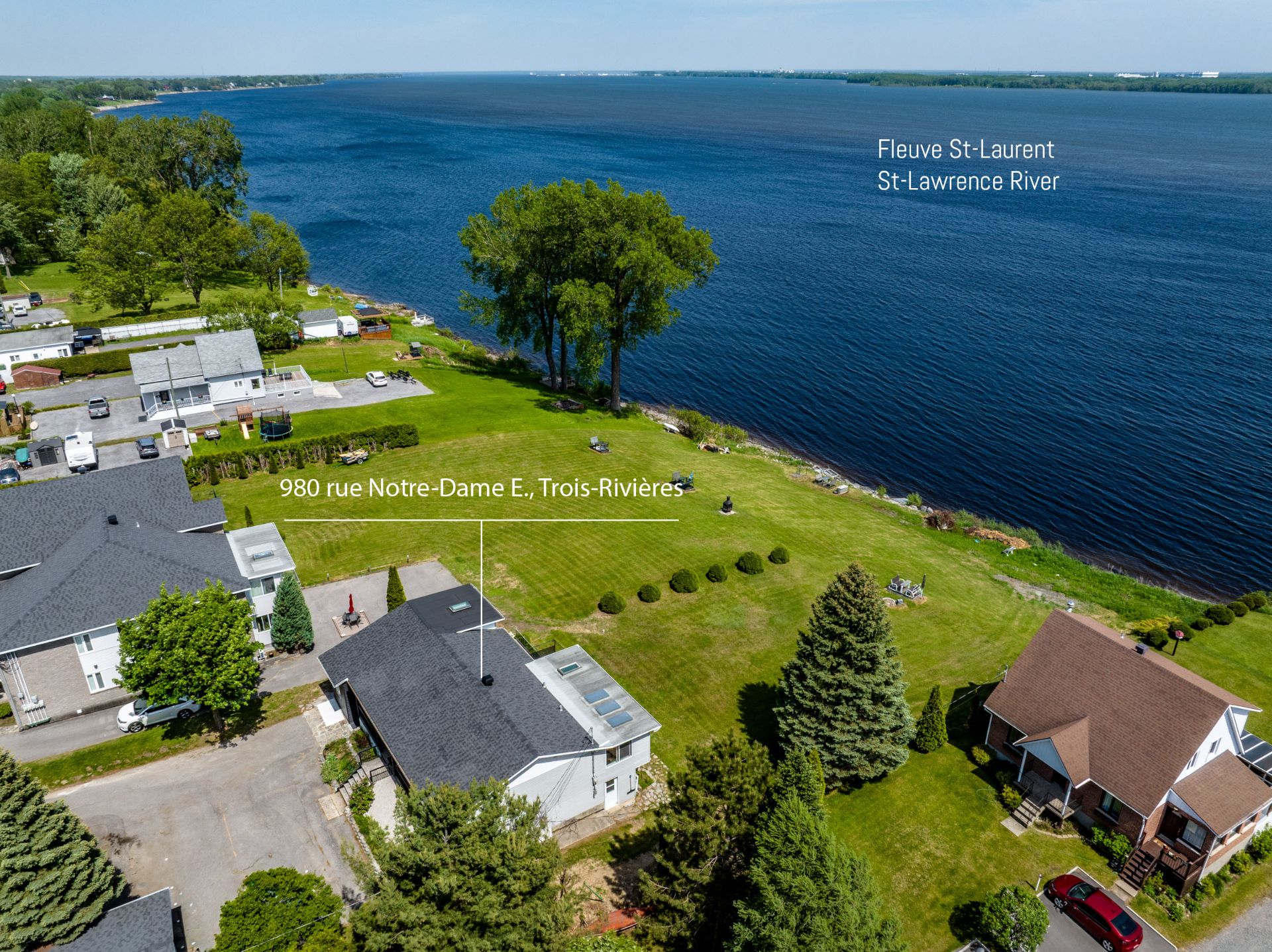 vue et accès au fleuve St-Laurent
