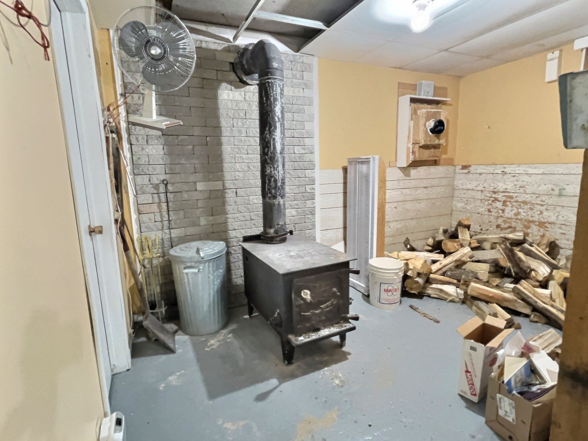 ouvert sur la salle familiale