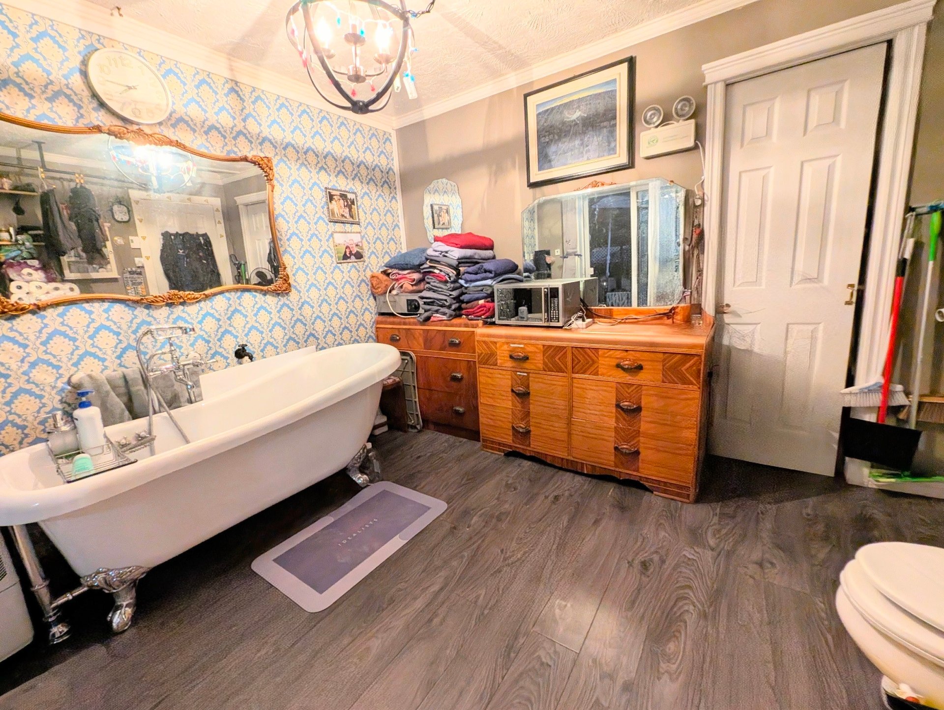 avec bain et toilette