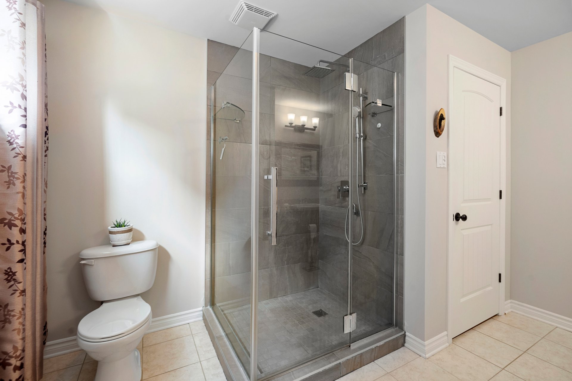 Salle de bains sous-sol