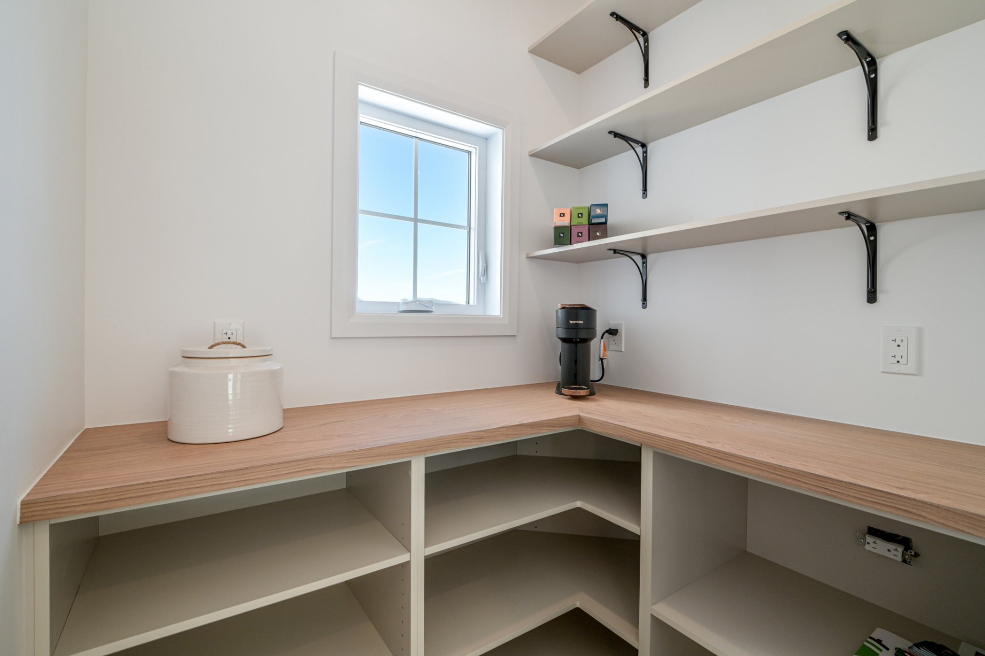 Walk-in closet