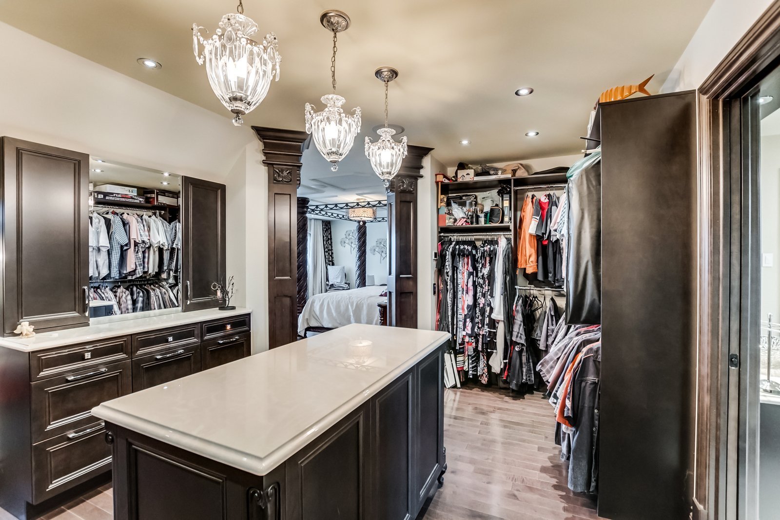 Walk-in closet