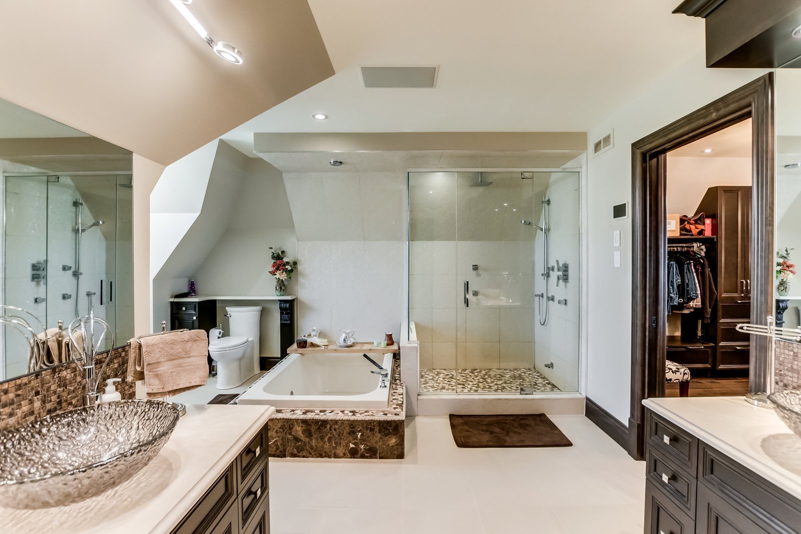 Ensuite bathroom