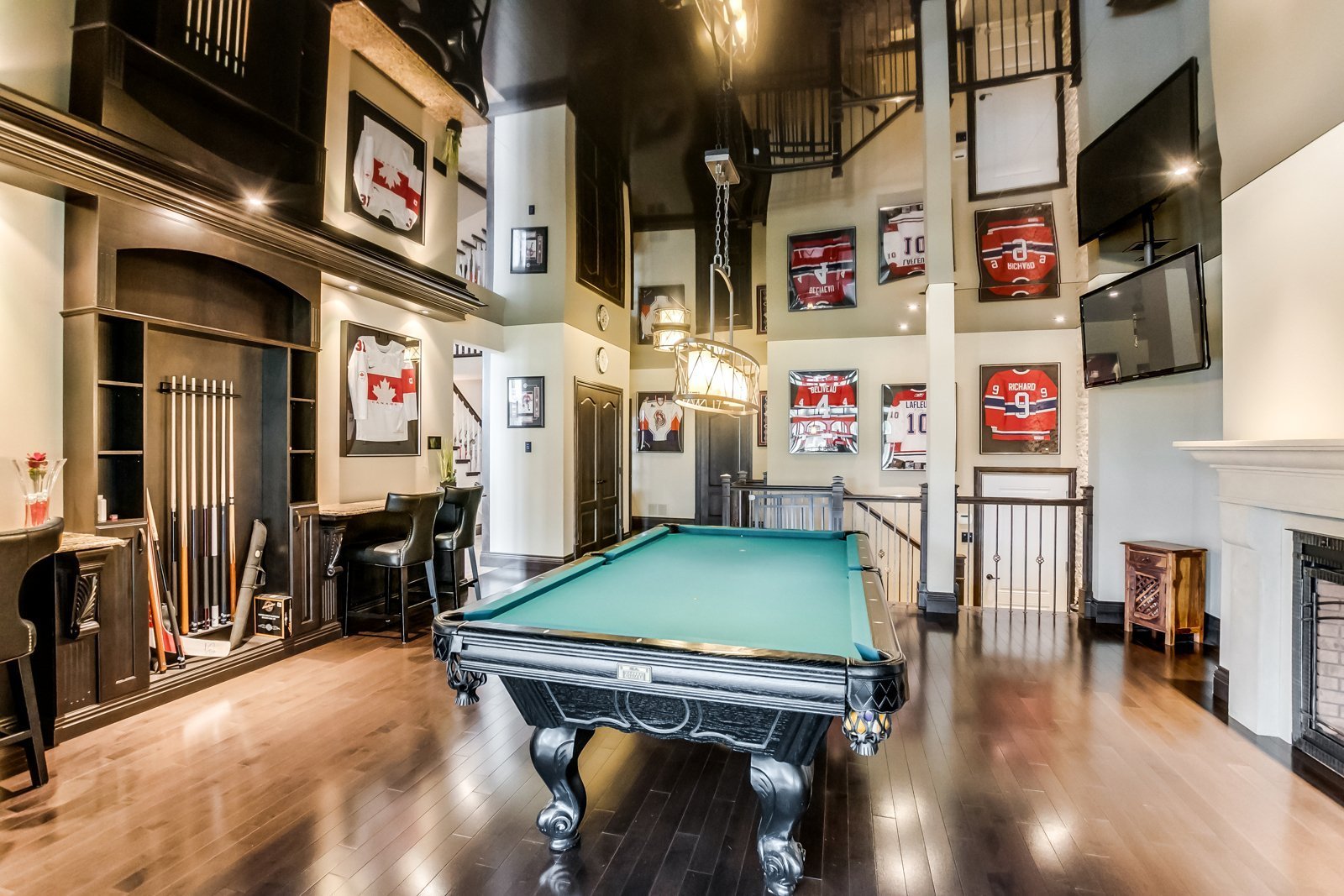 Pool room