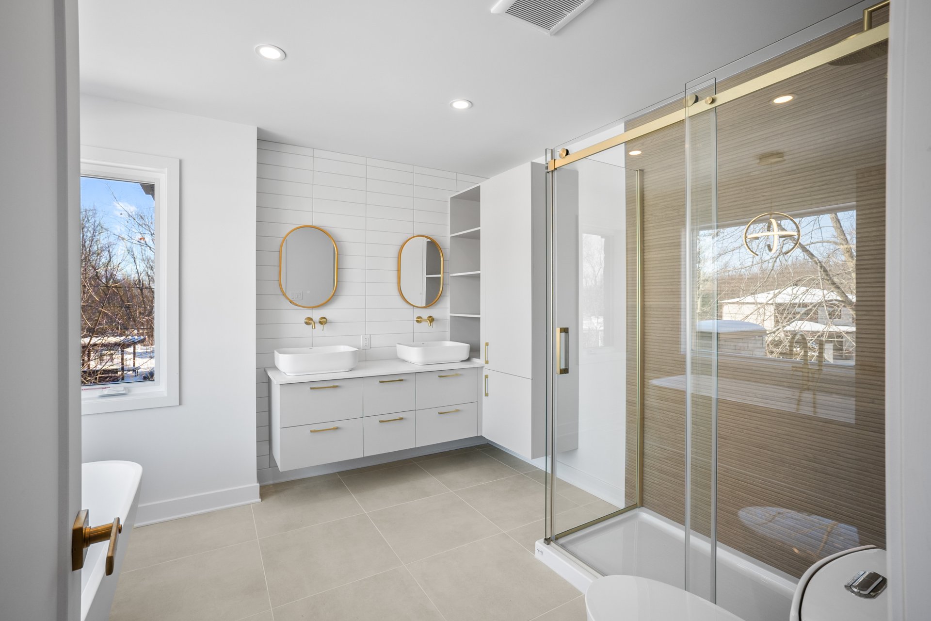 Salle de bains attenante à la CCP