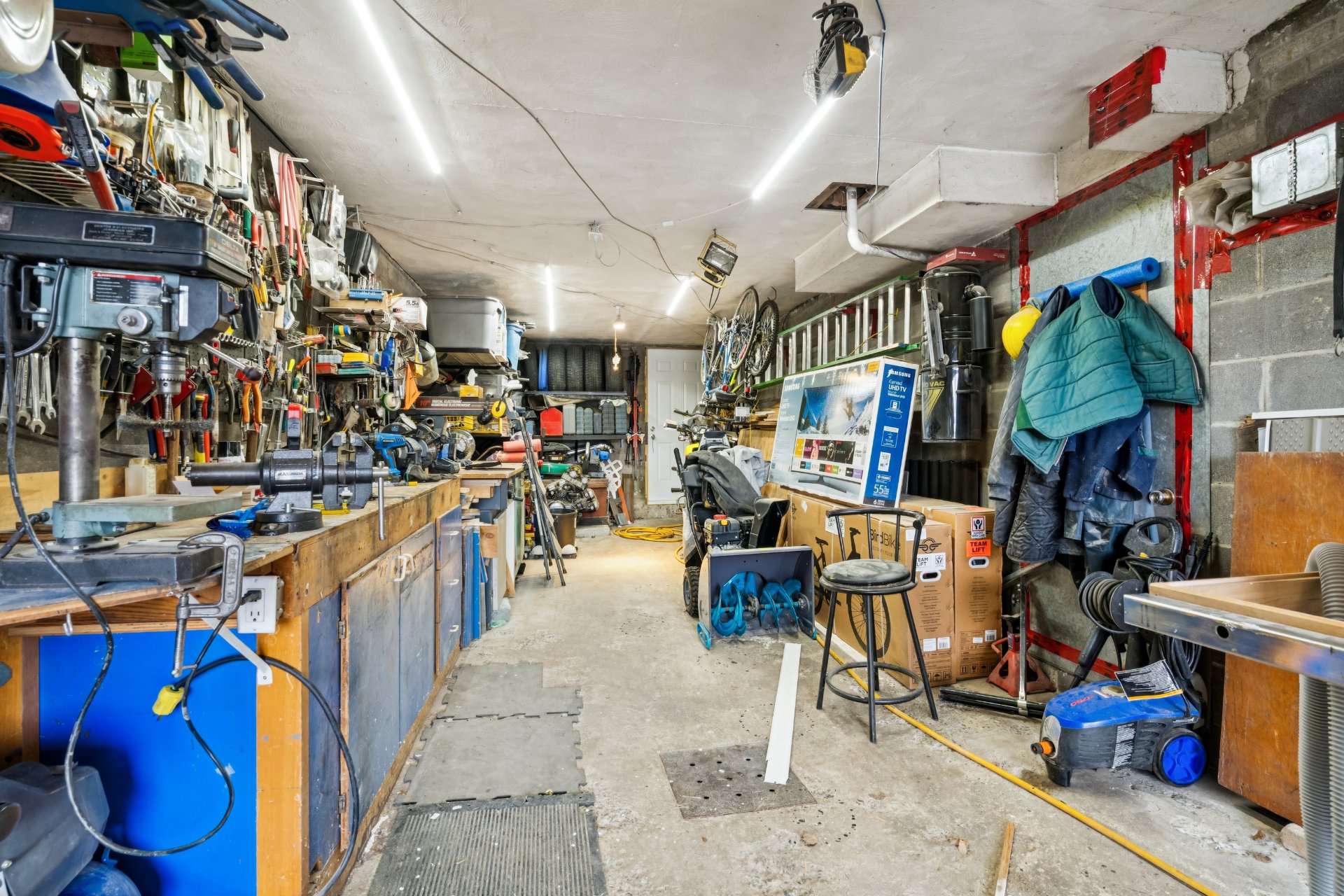 Garage