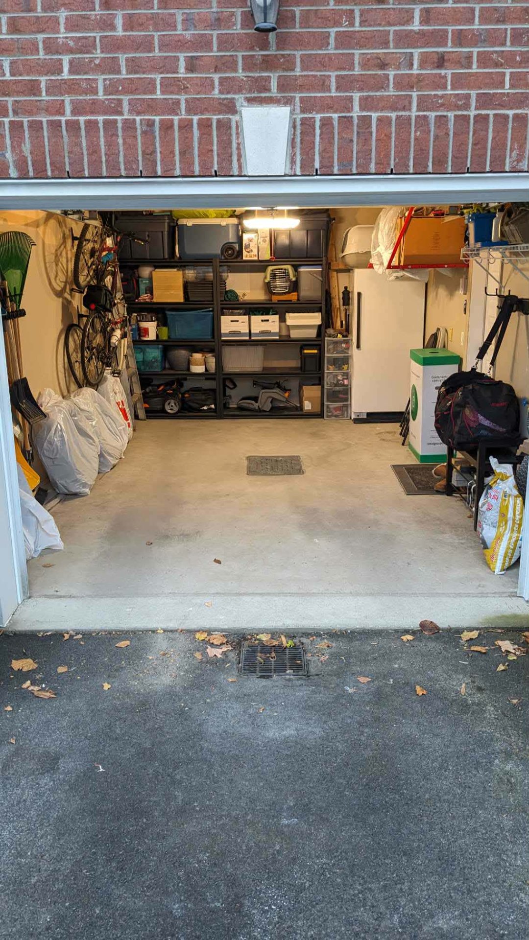 Bel espace de rangement ou pour votre véhicule