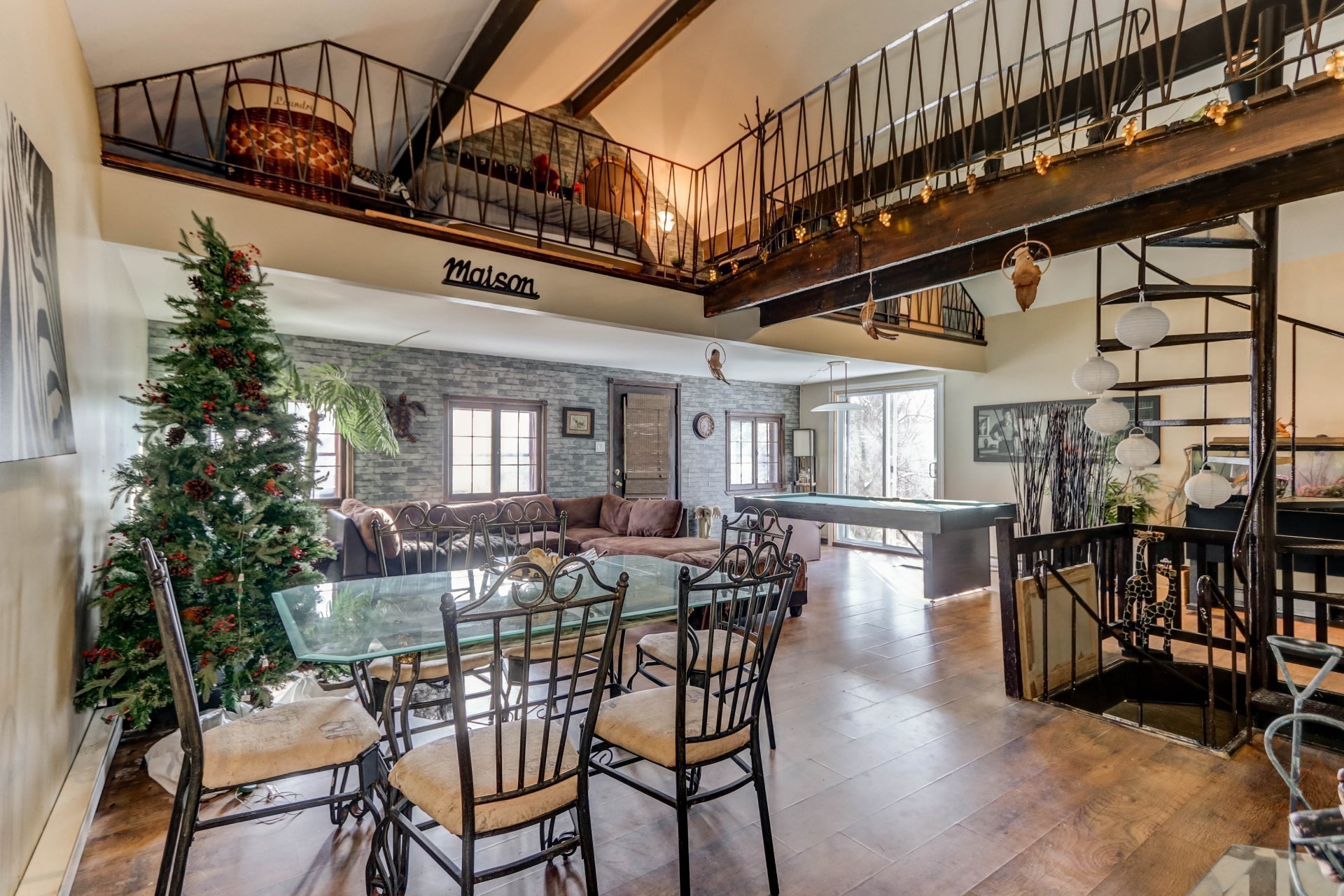 Dining room