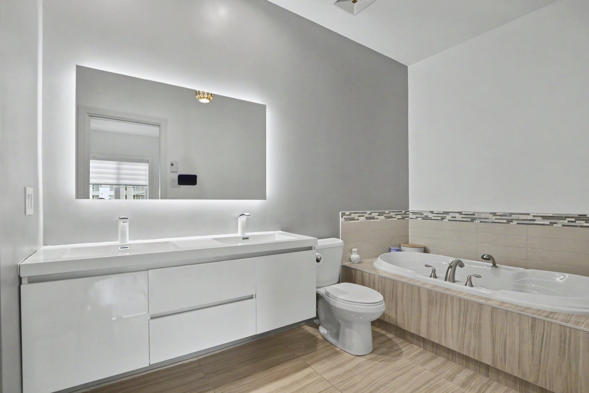 Ensuite bathroom