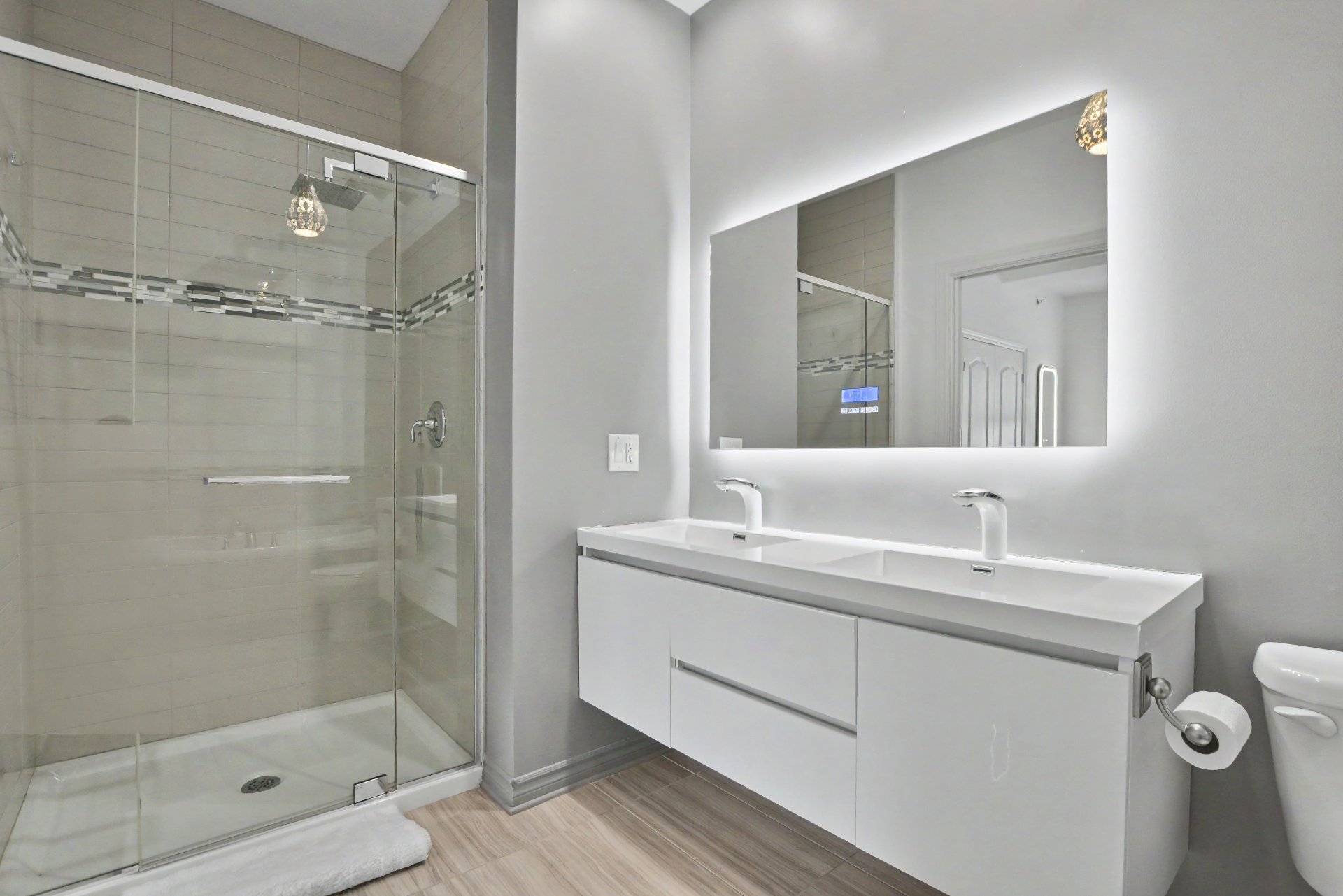 Ensuite bathroom