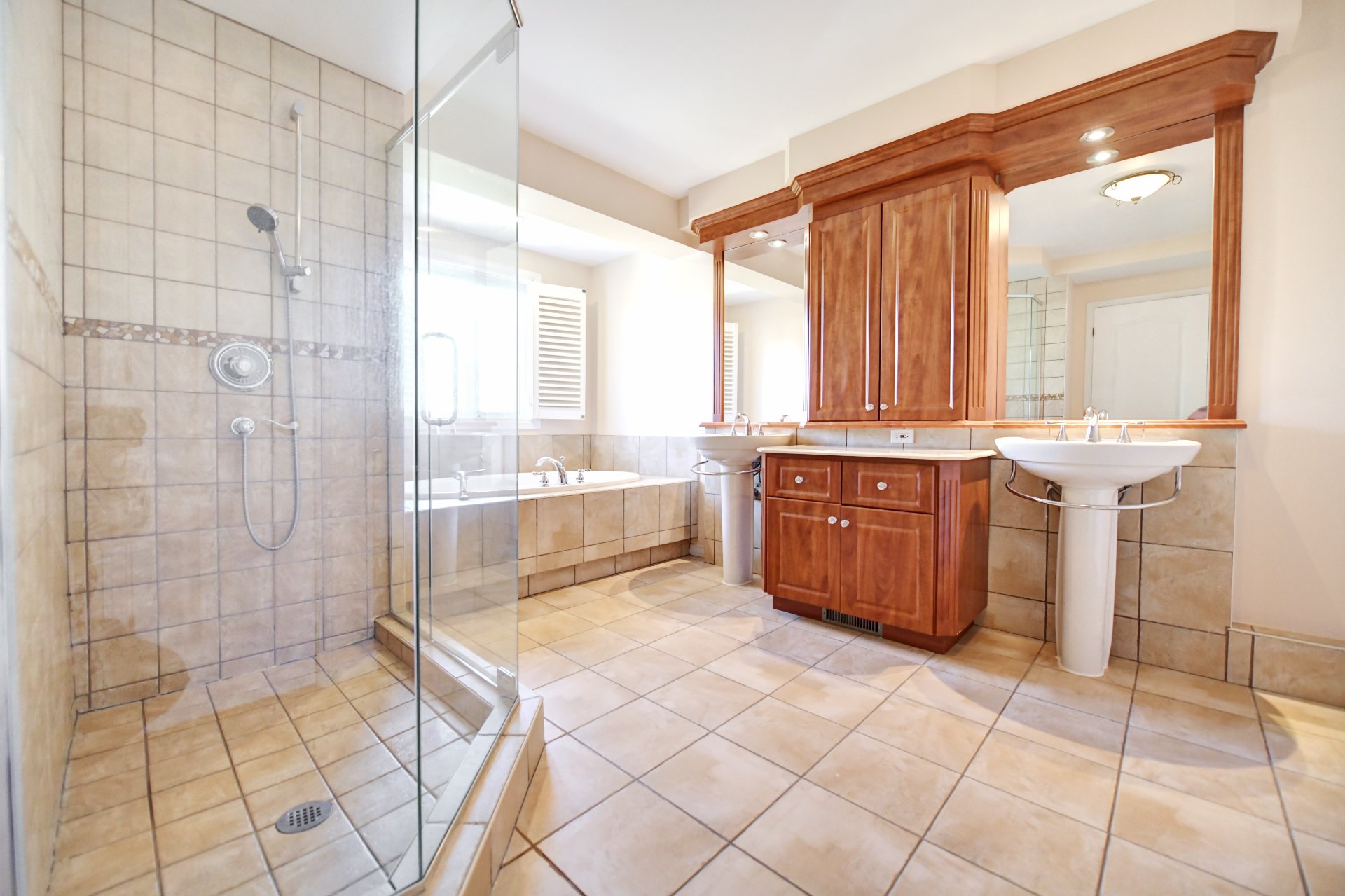 Ensuite bathroom