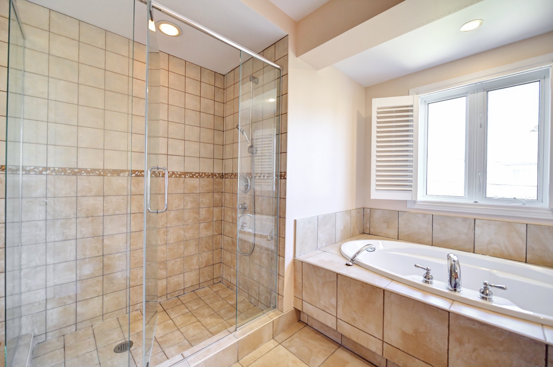 Salle de bains attenante à la CCP