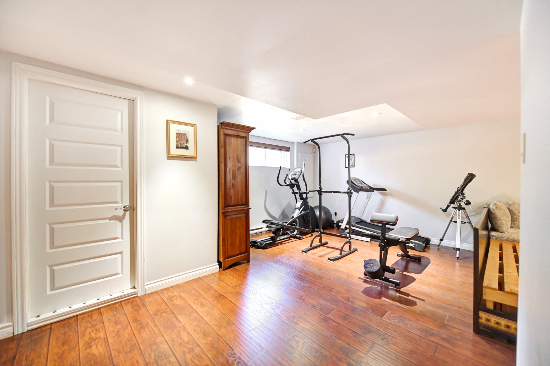 Possibility to create a 6th Bedroom