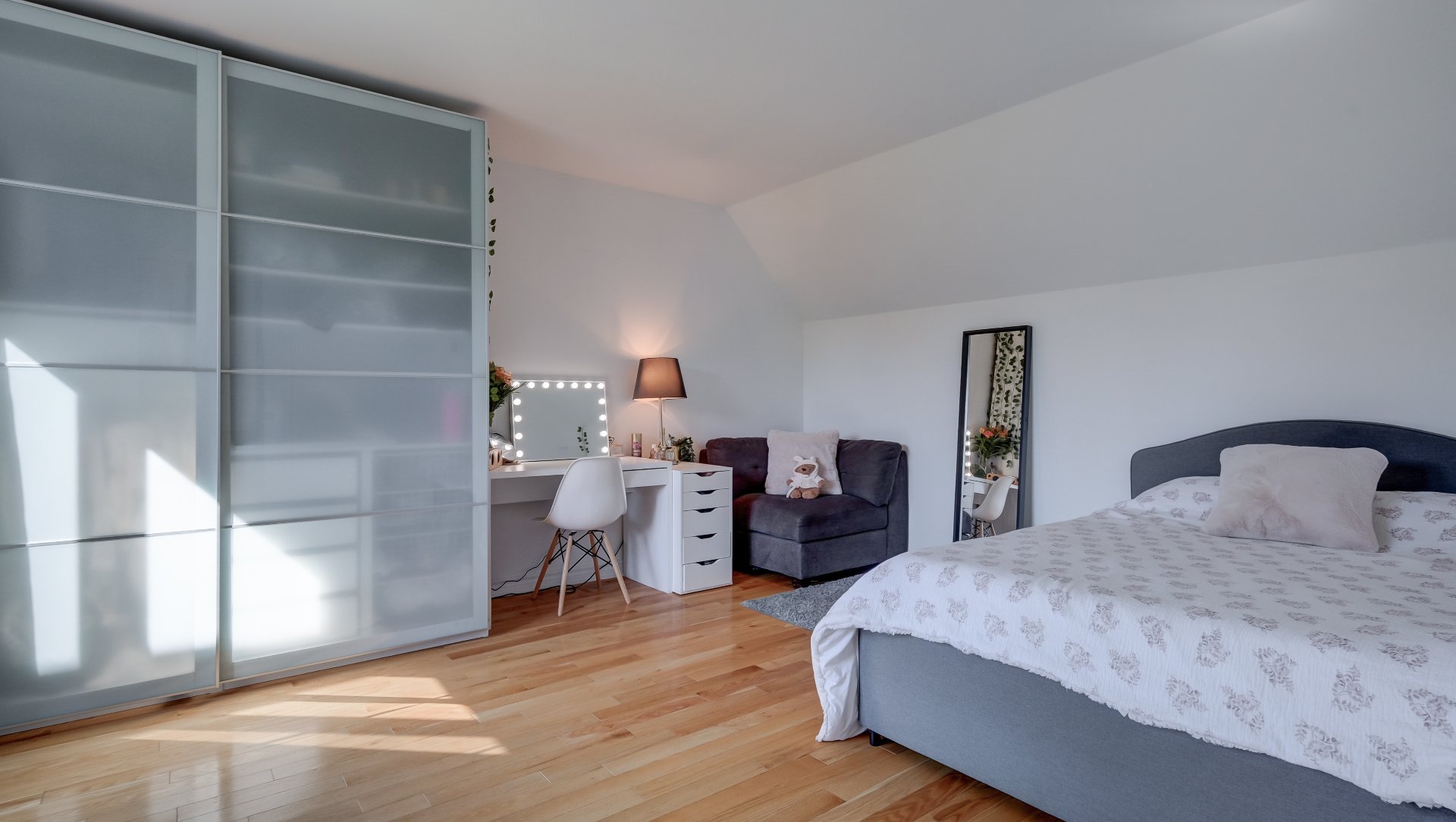 2e niveau Pièce au dessus du garage