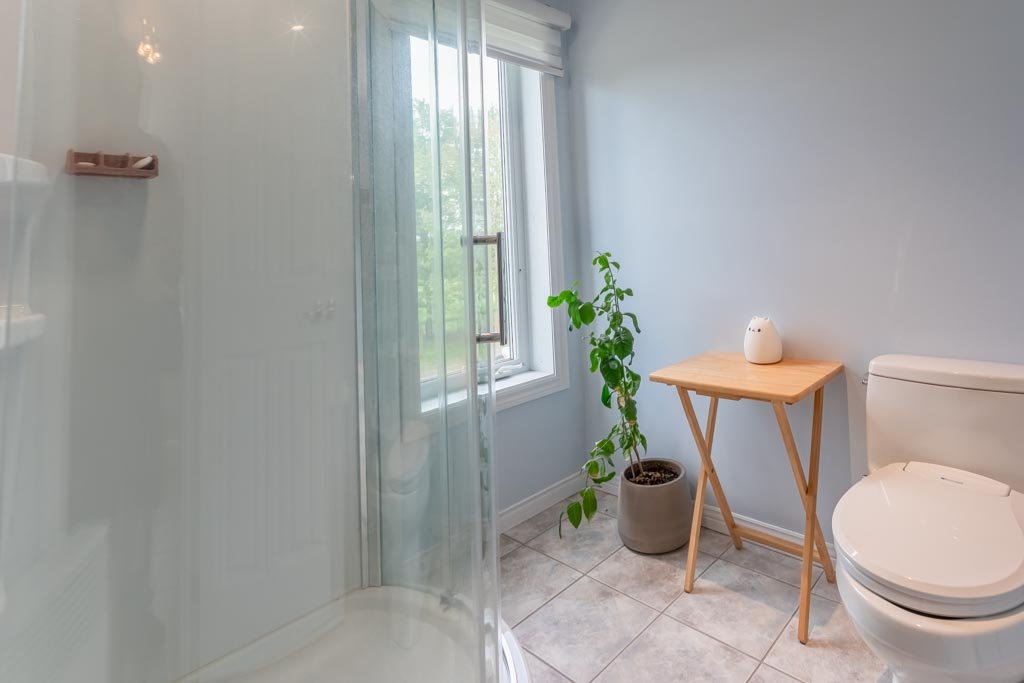 Ensuite bathroom