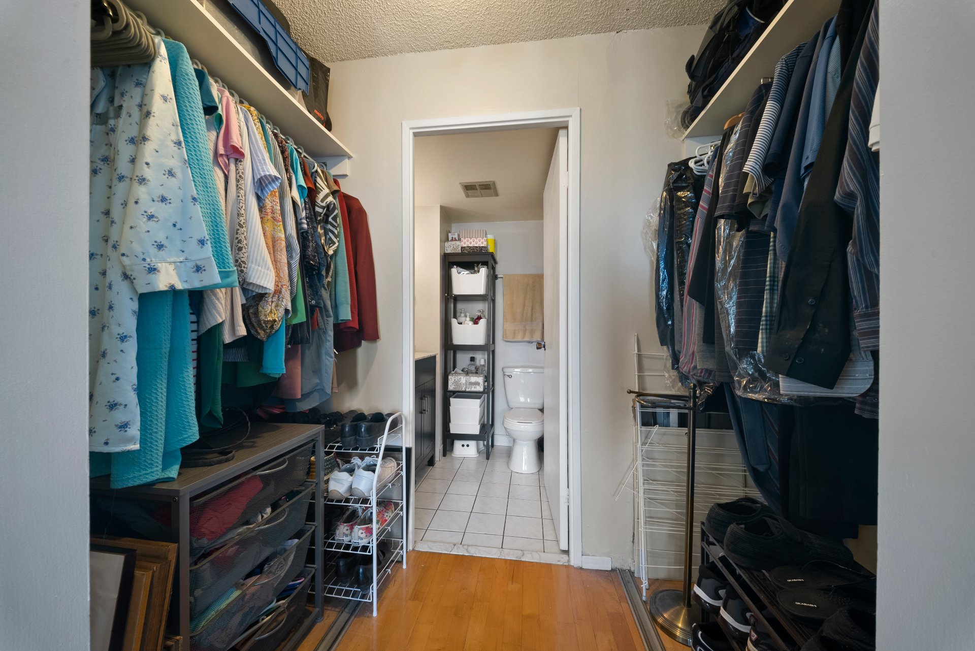 Walk-in closet
