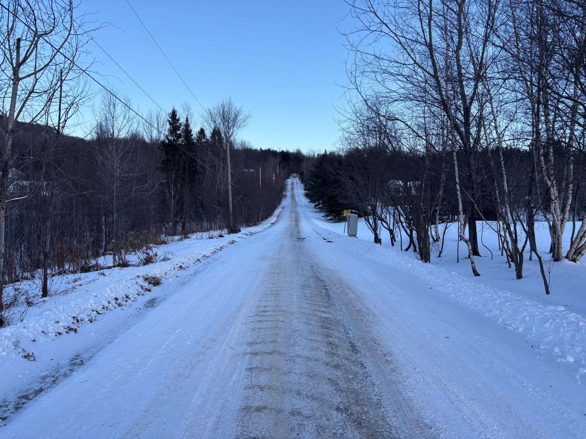 Chemin du Grand-Duc vers le terrain