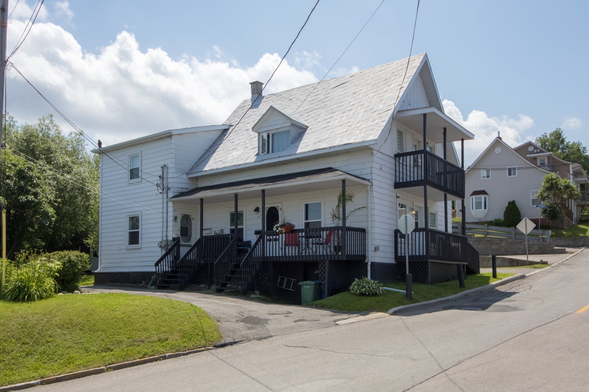 261-263, Ch. de la Réserve — photo 1