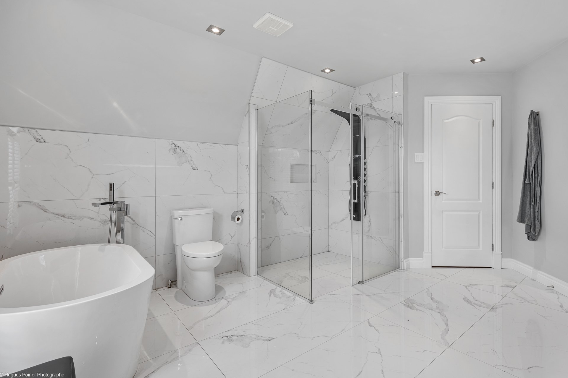 Ensuite bathroom