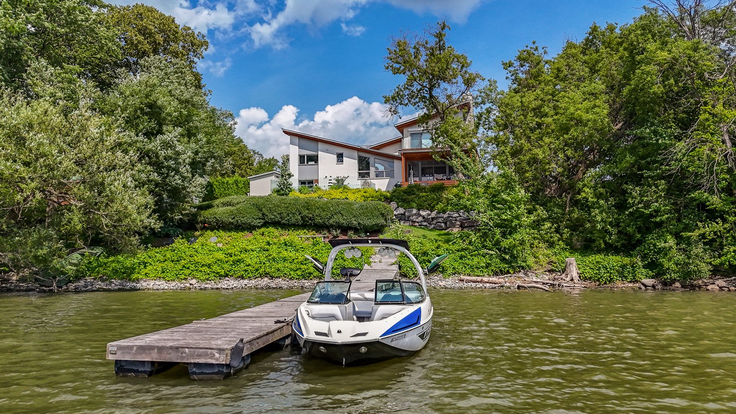 Accès au plan d'eau