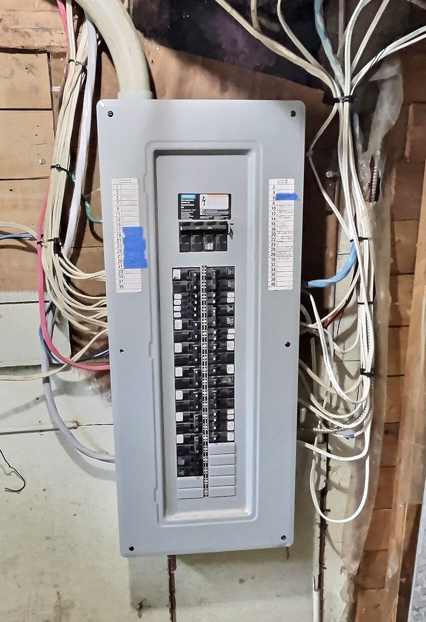 Panneau électrique récent