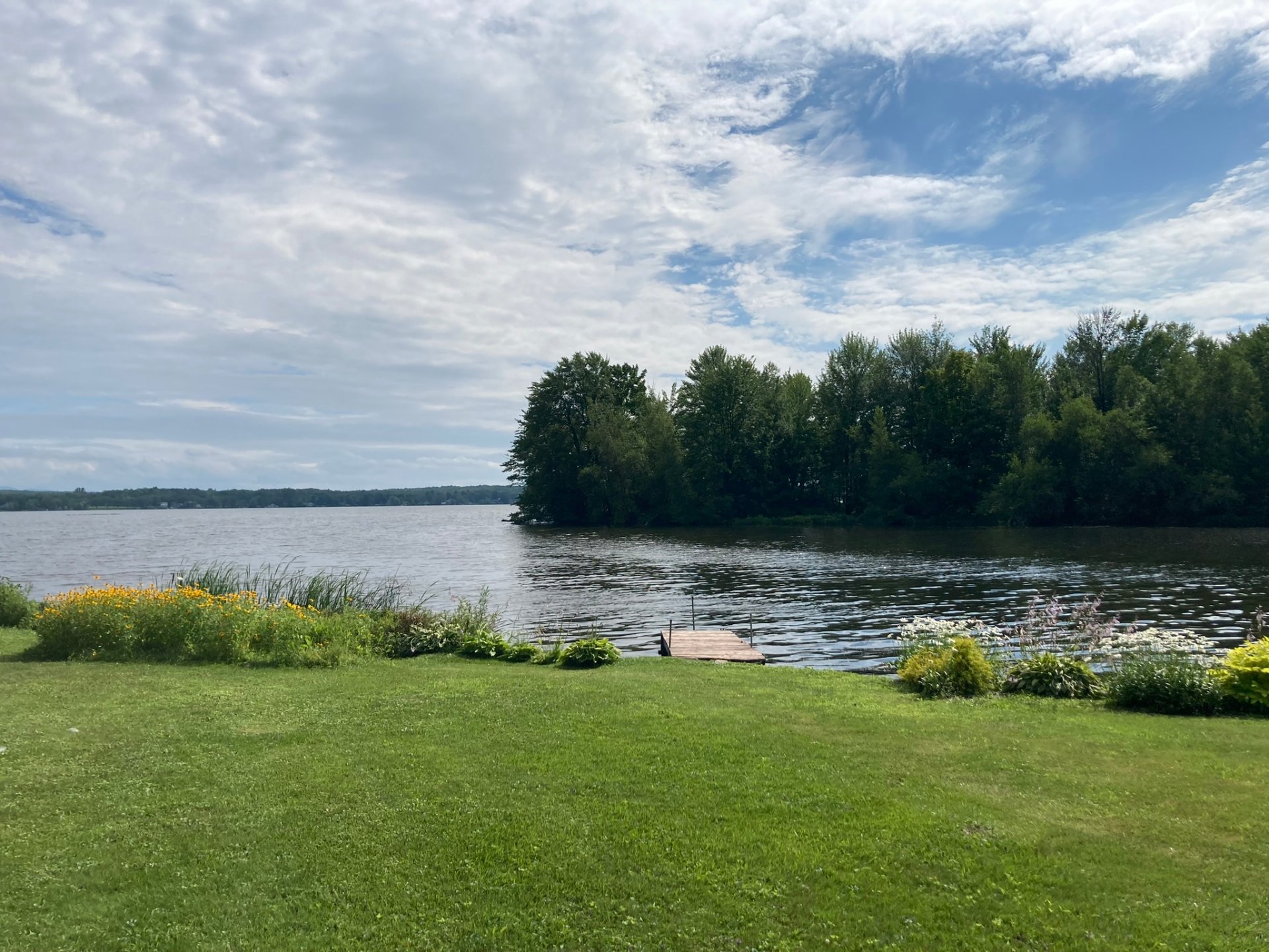 Vue sur l'eau