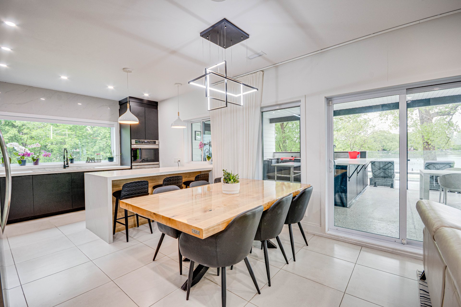 Dining room