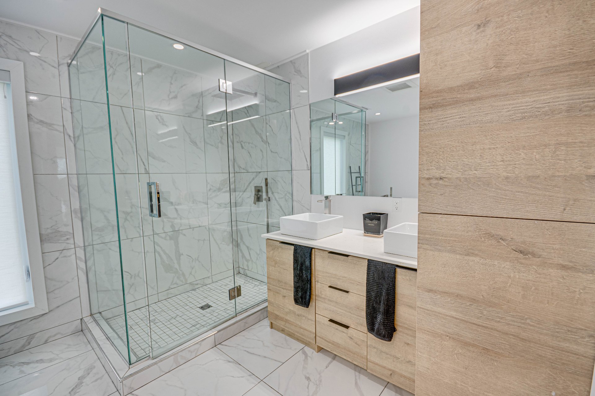 Ensuite bathroom