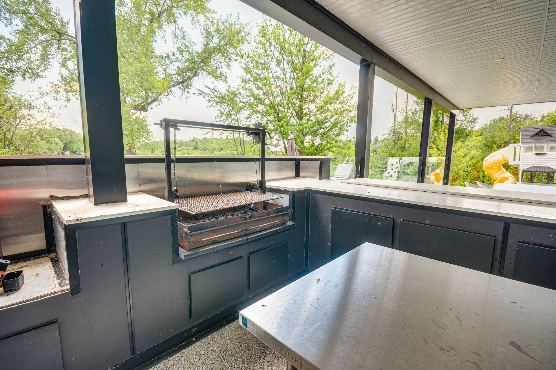 Outdoor Kitchen