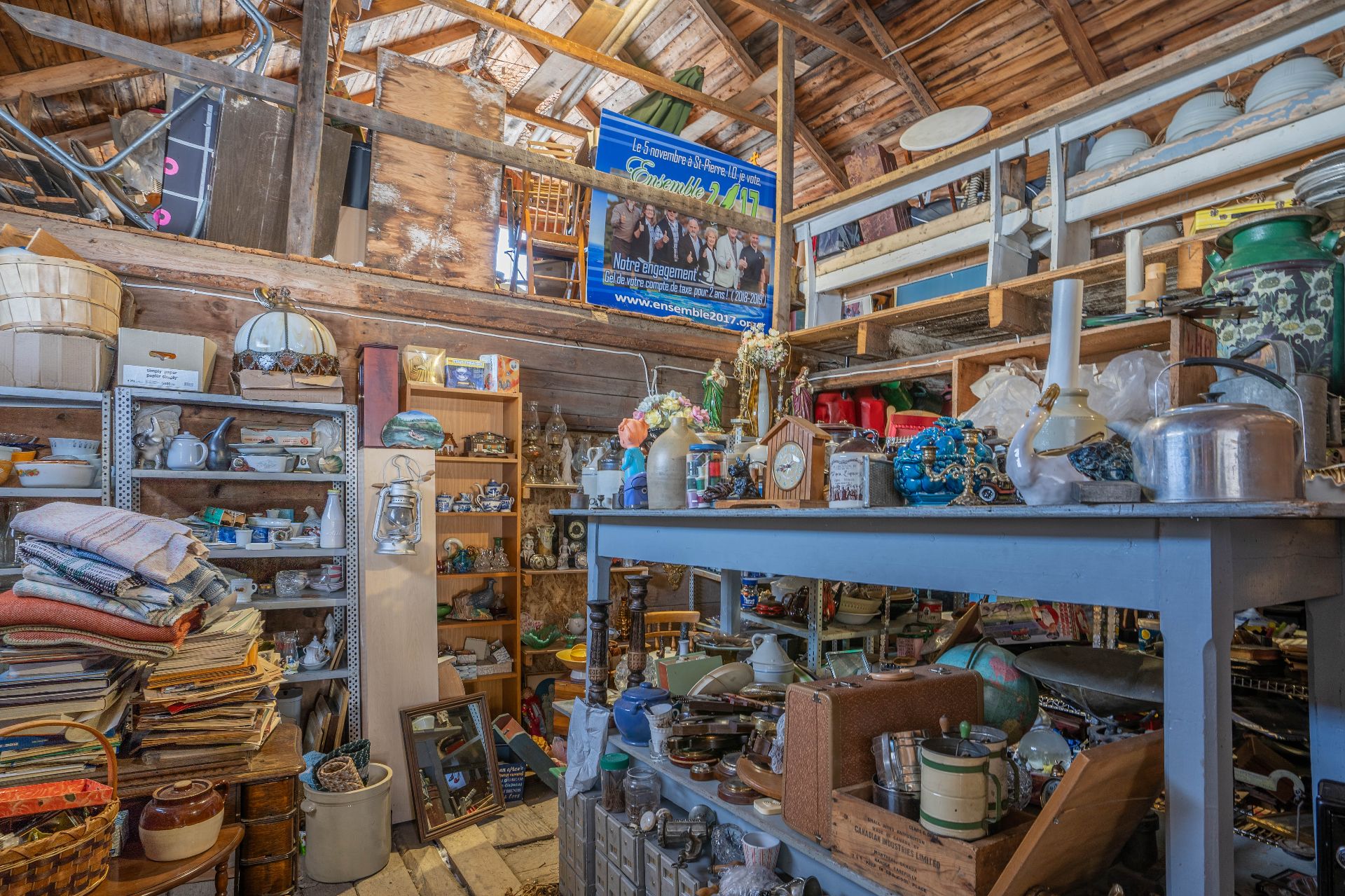 Intérieur de la grange