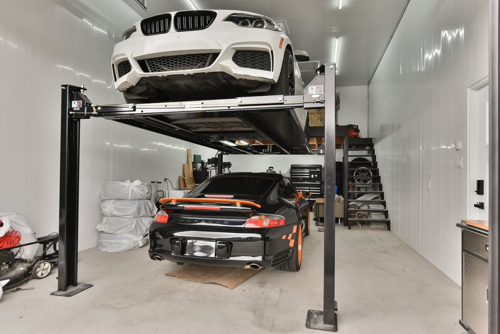 Garage
