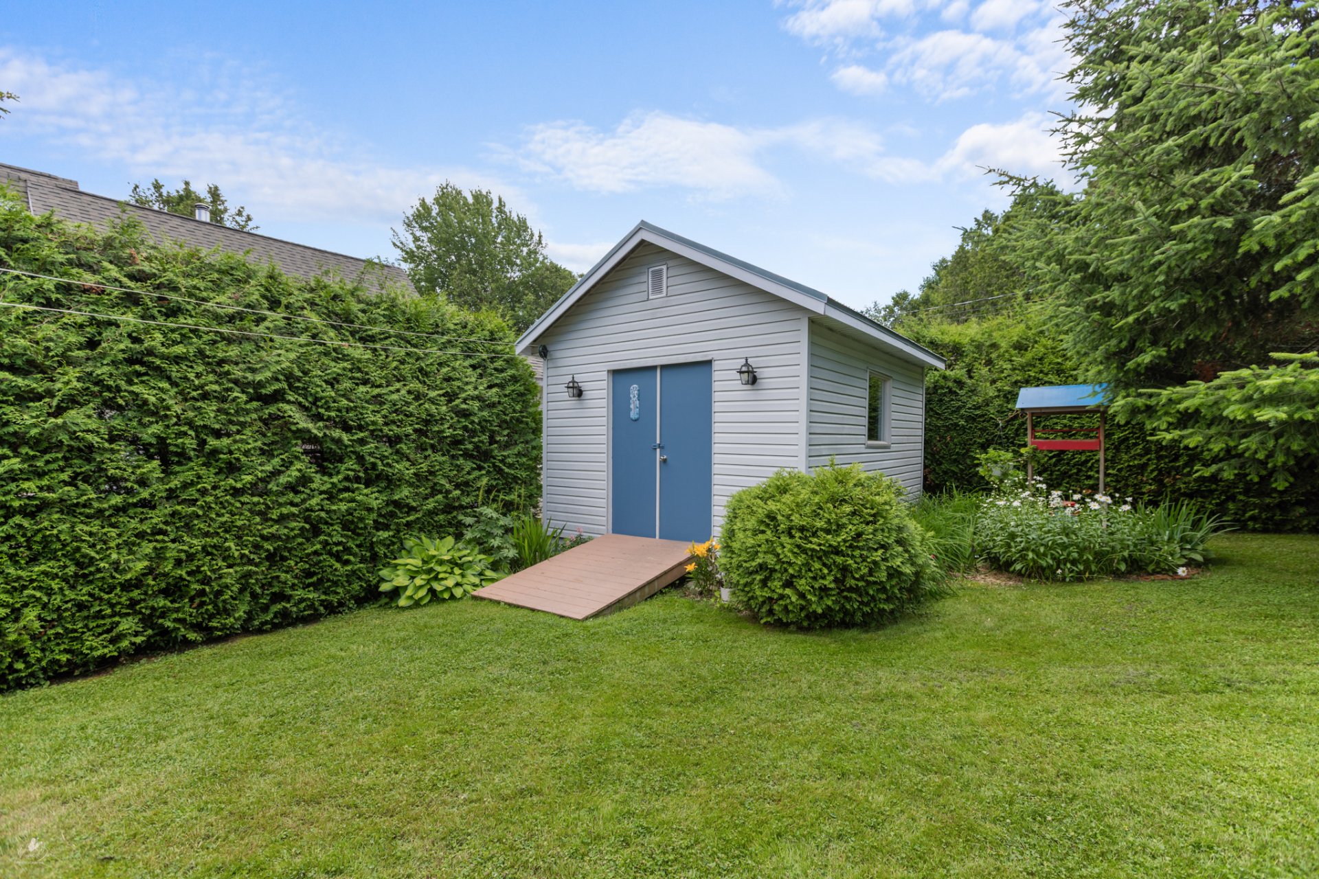 Shed