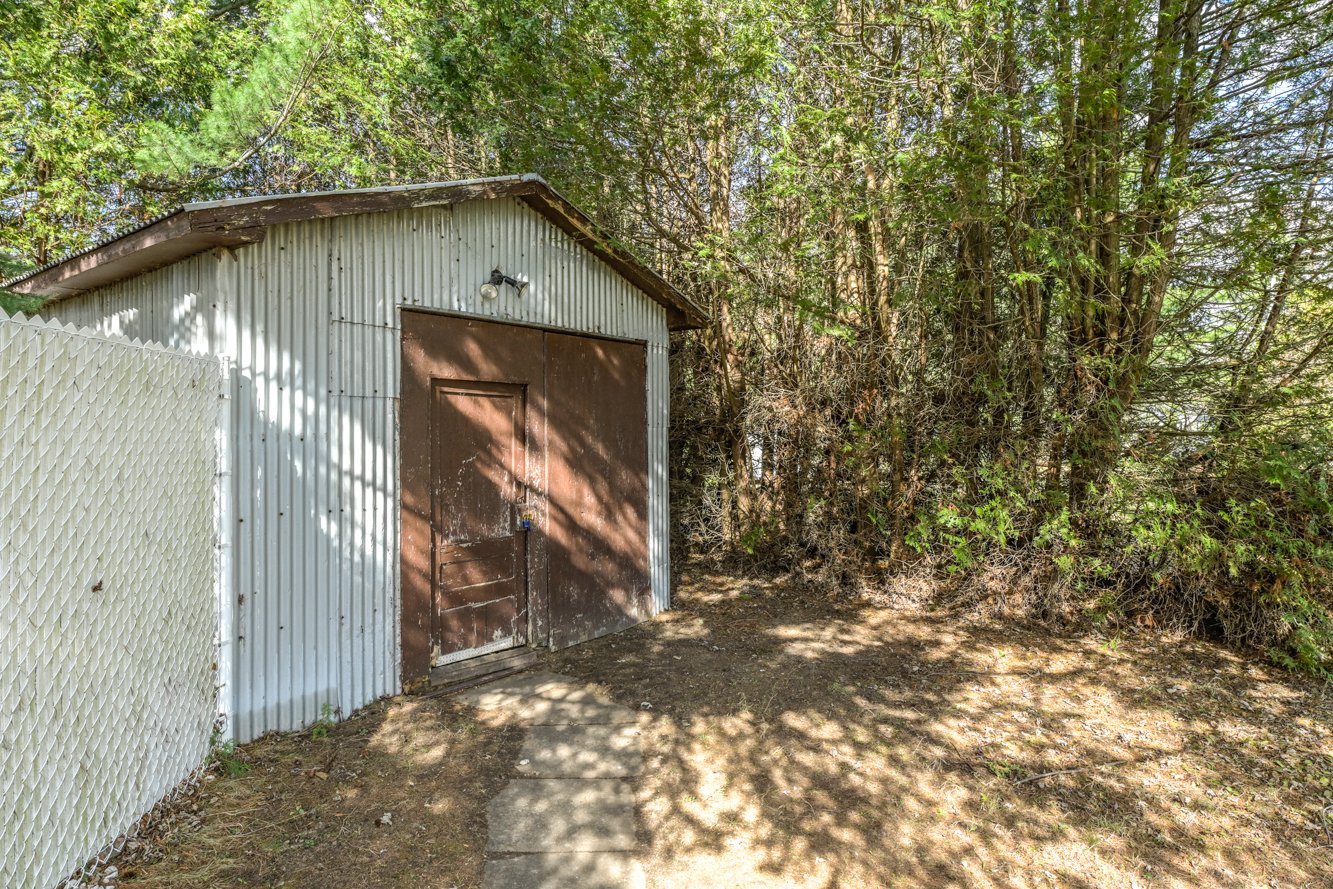 Très grand cabanon pour du rangement pratique