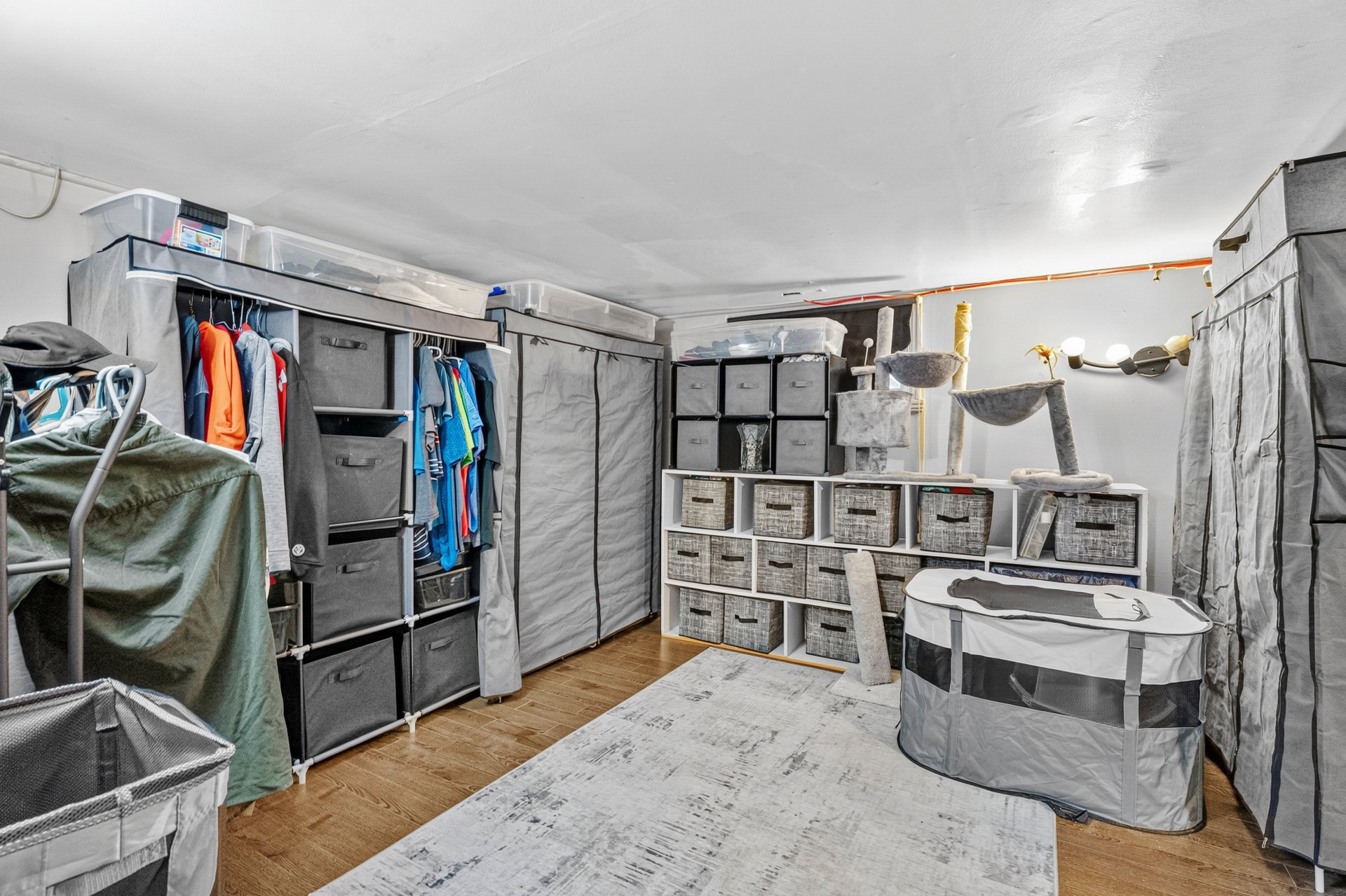 Bureau ou chambre à coucher