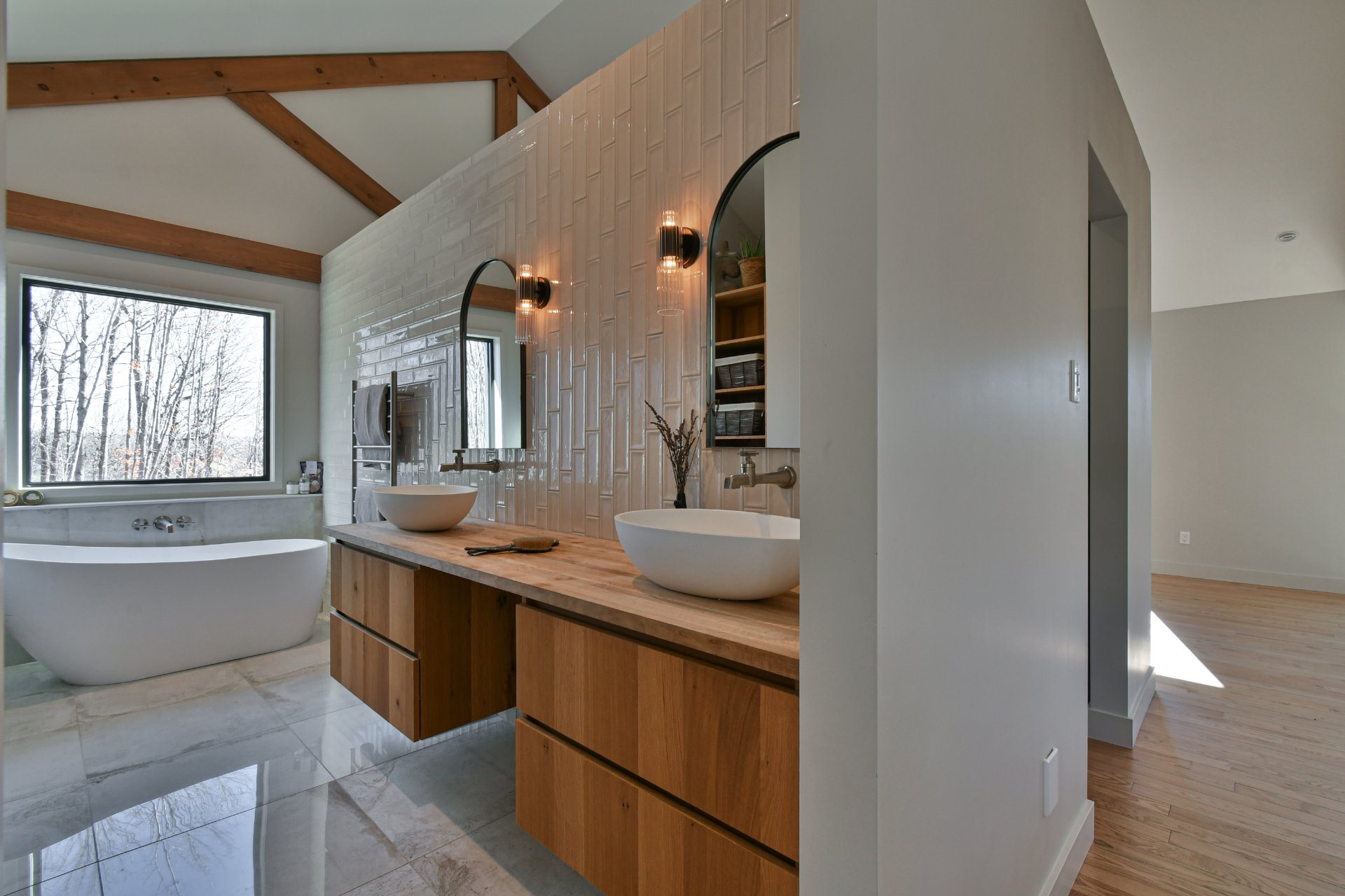 Ensuite bathroom