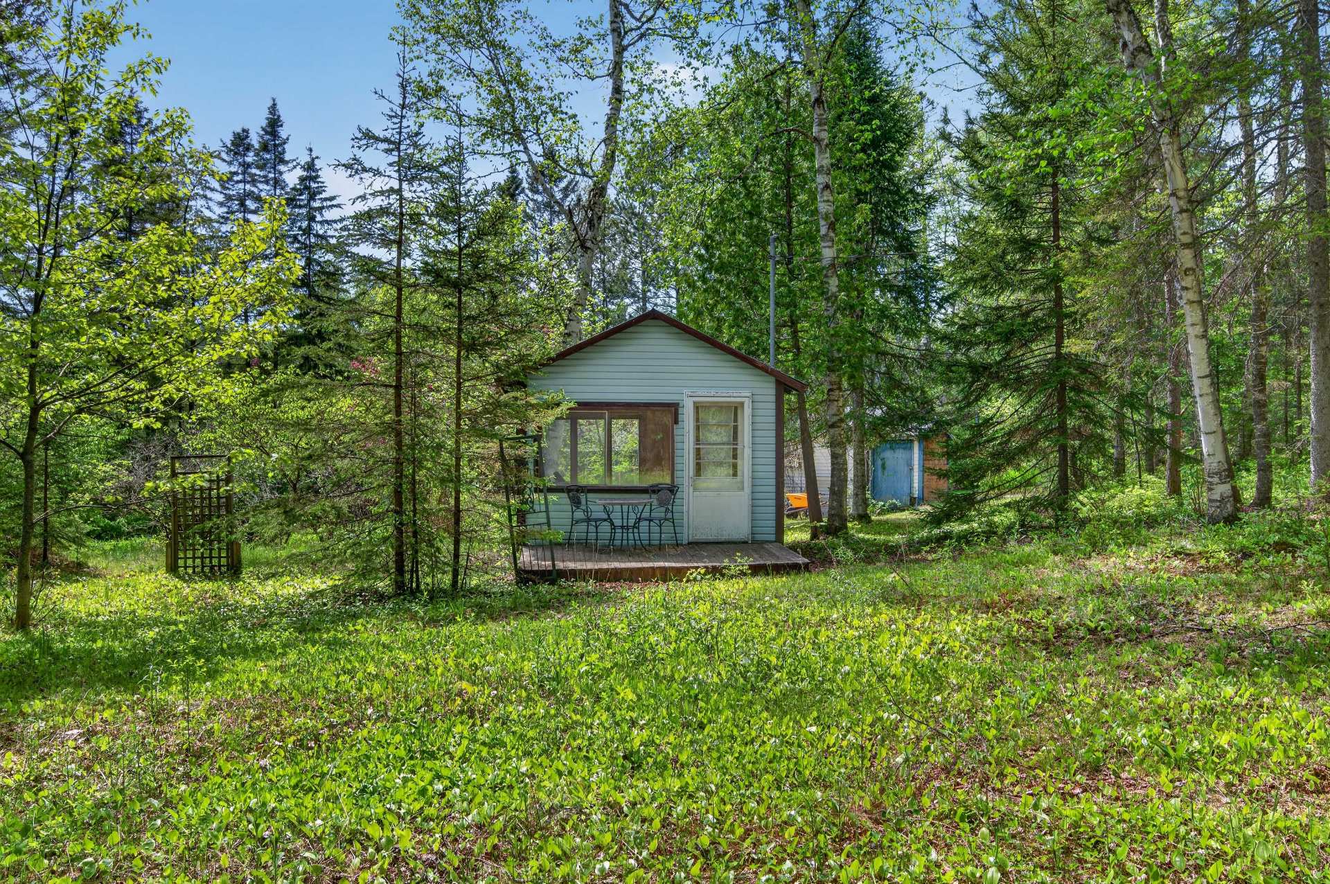 Petit chalet d'invité 3 saisons