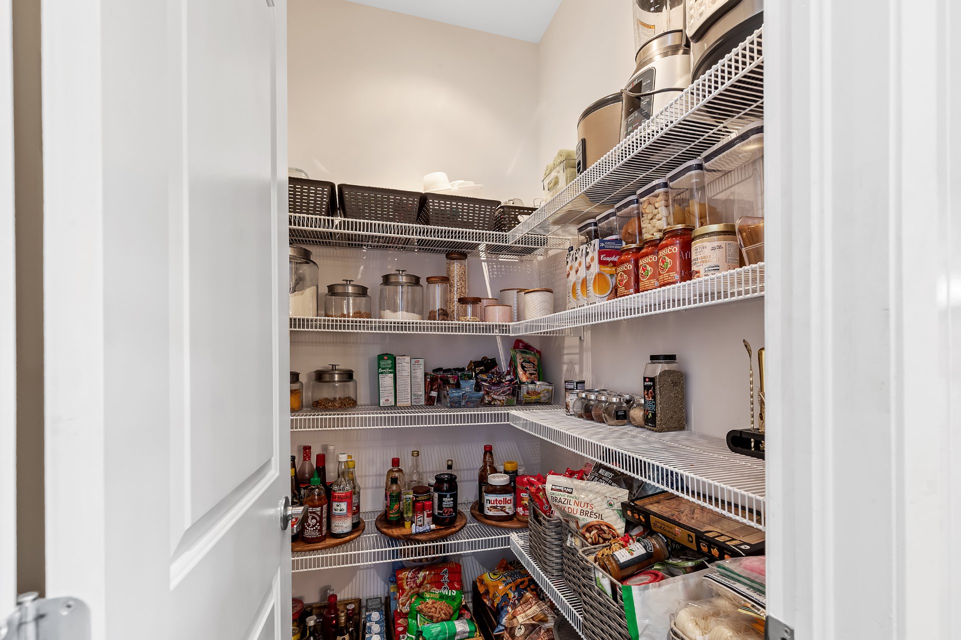 Walk-in closet