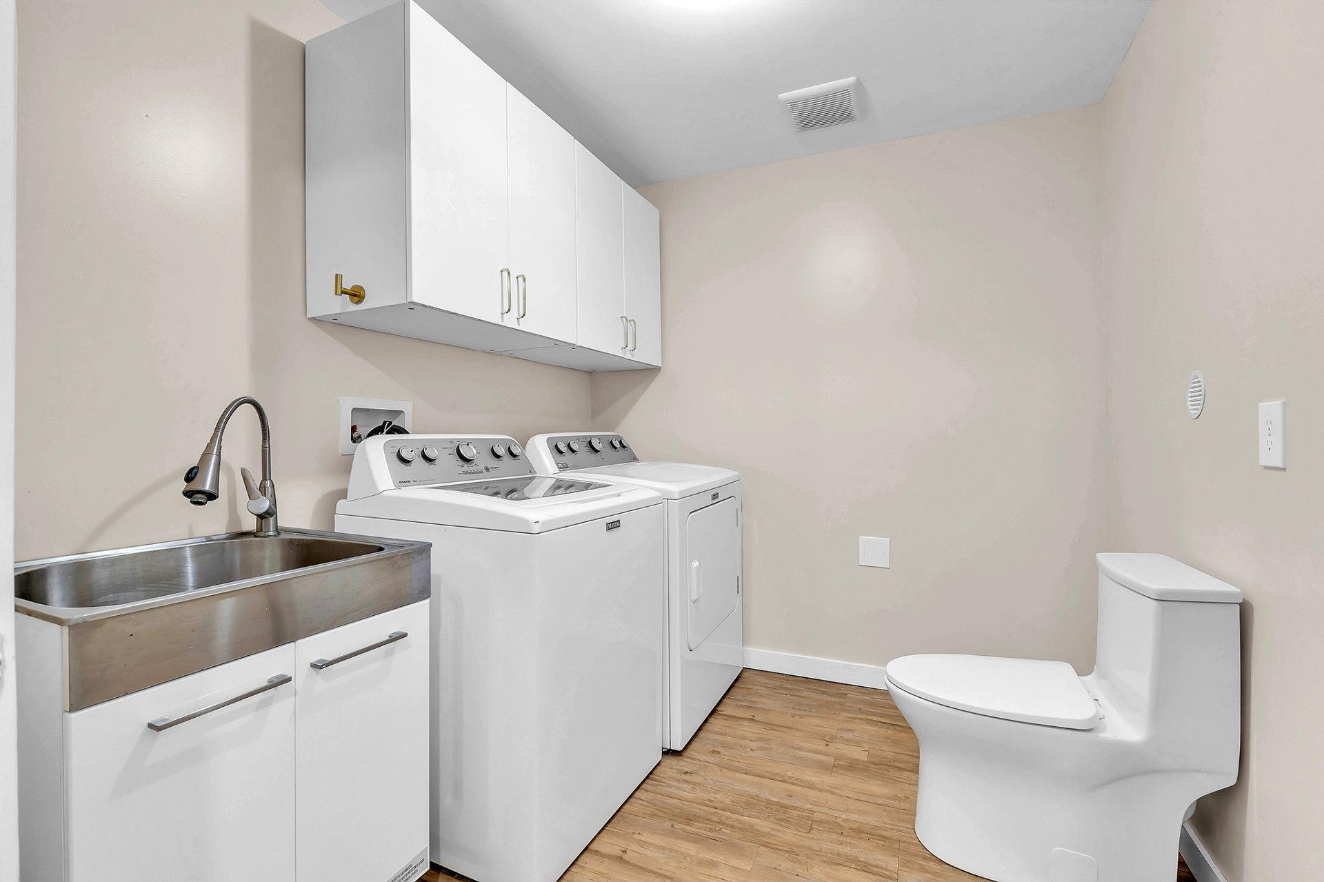 salle de lavage au sous-sol