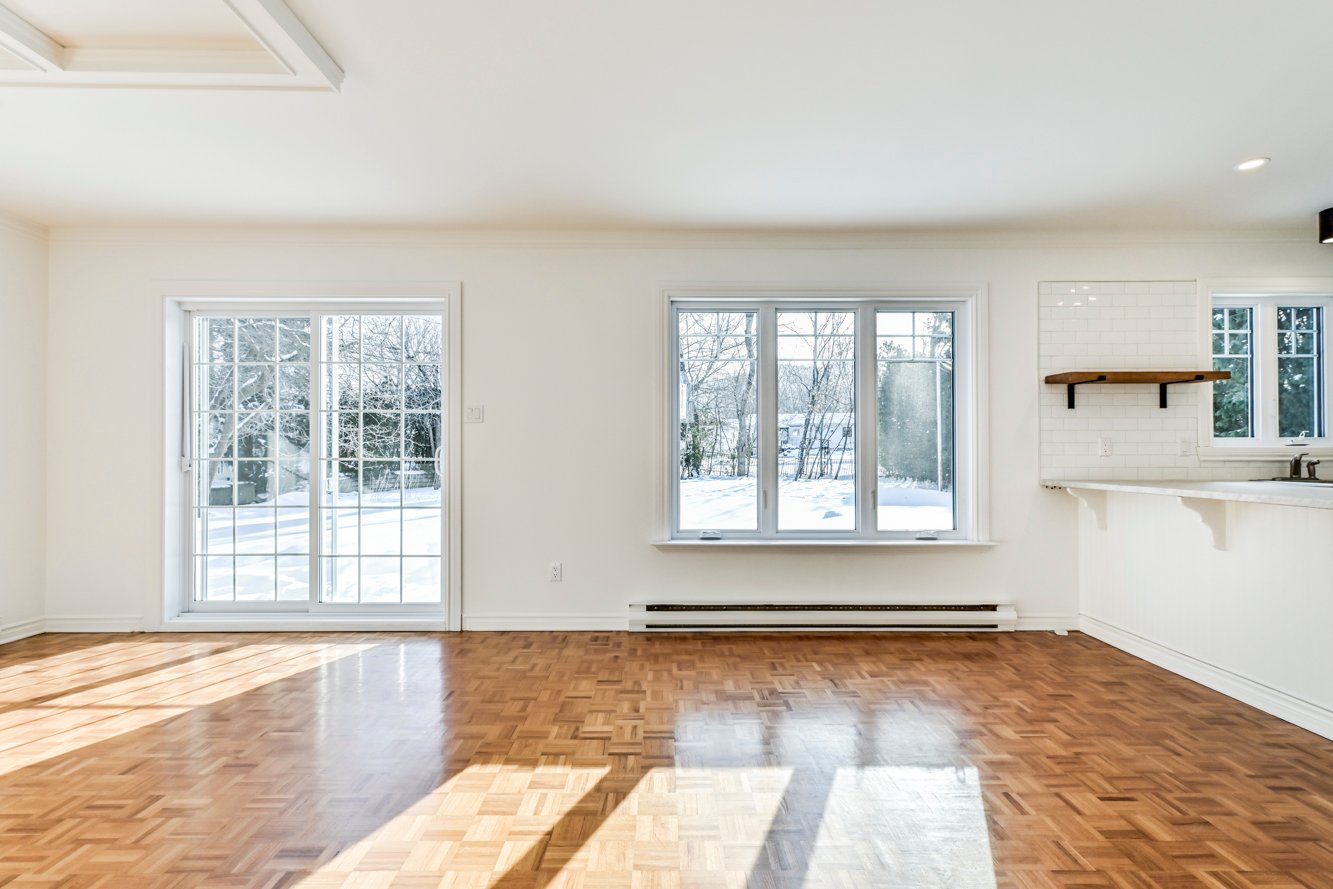 Près de la cuisine, espace pour coin lecture