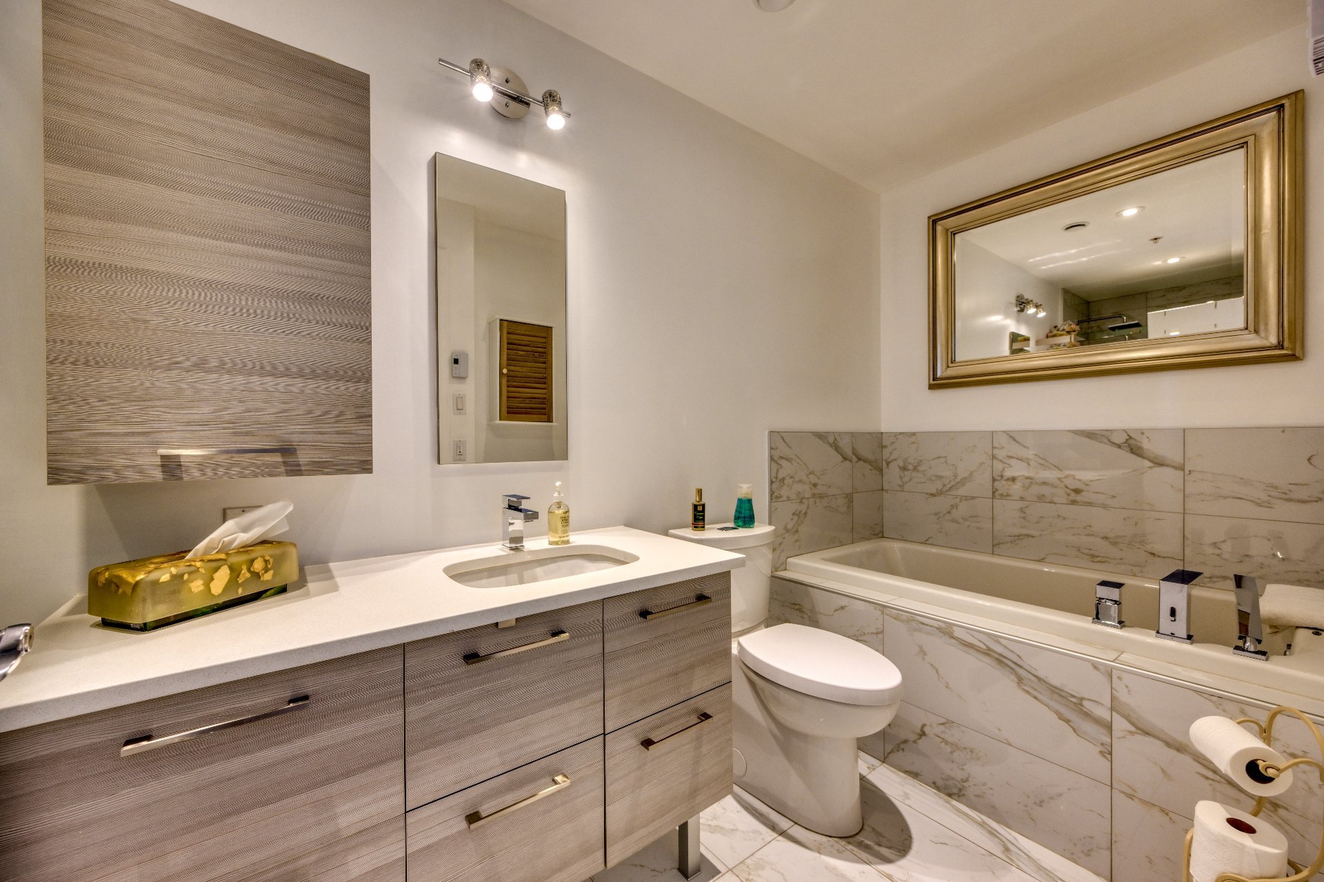 Salle de bains attenante à la CCP