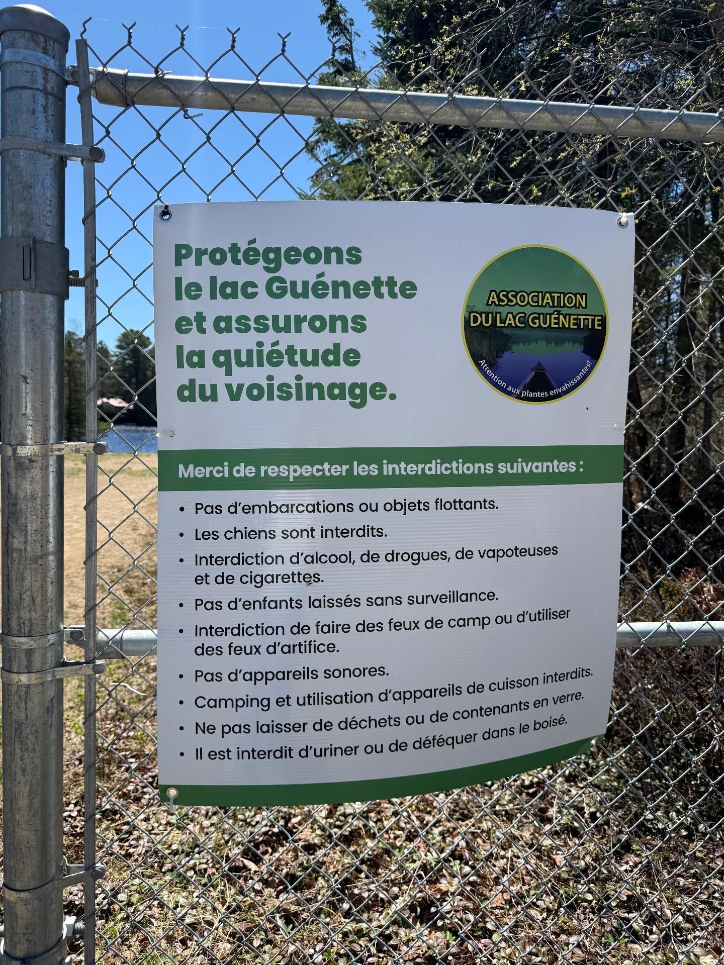 Accès au plan d'eau