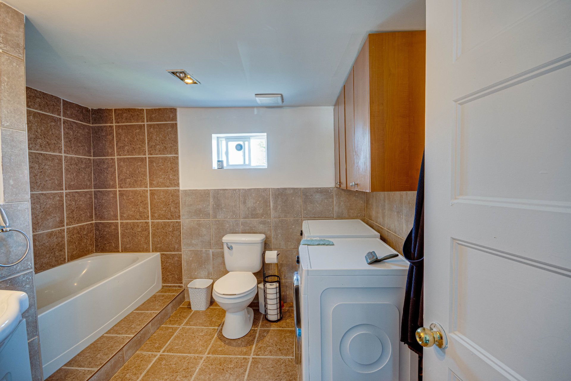 Ensuite bathroom