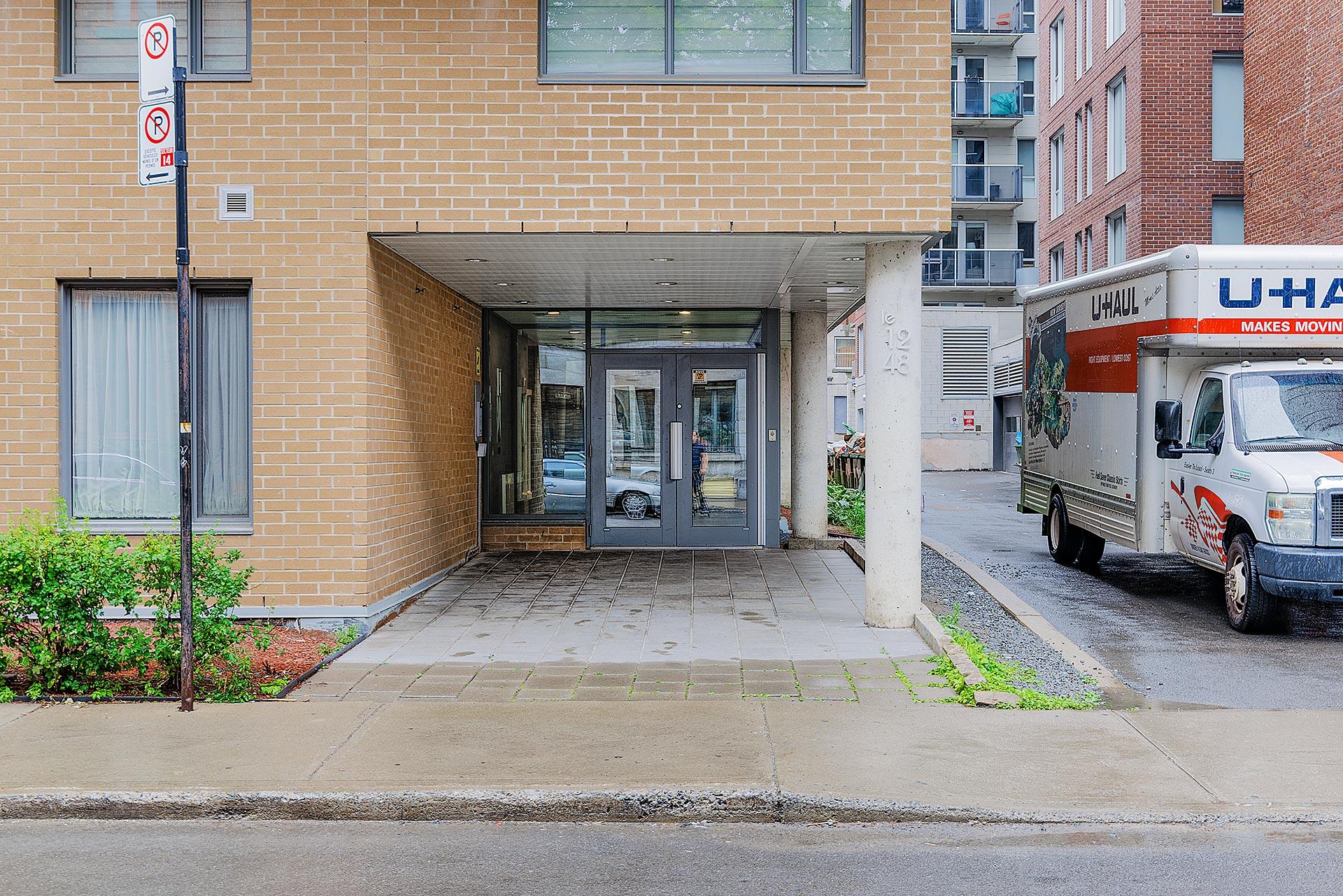 Entrée extérieure