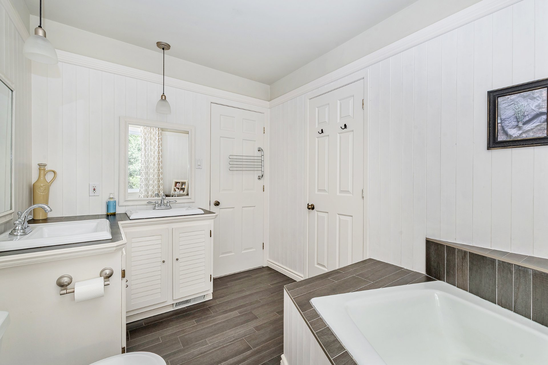 Ensuite bathroom